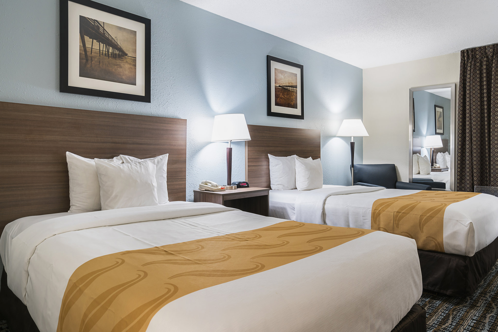 Garnet Inn & Suites