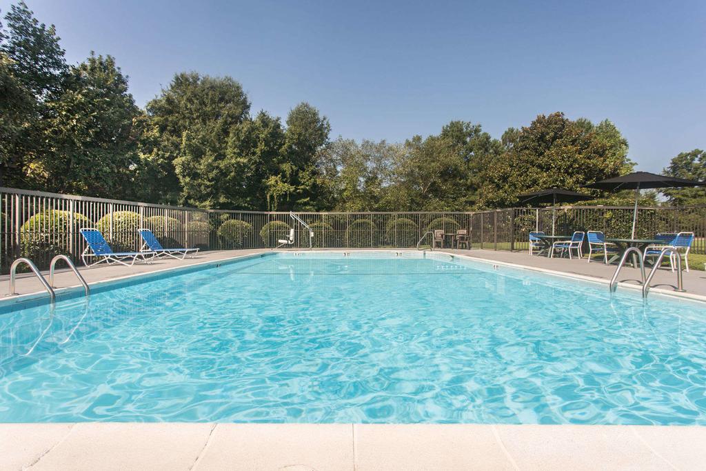 Days Inn by Wyndham Raleigh-Airport-Research Triangle Park