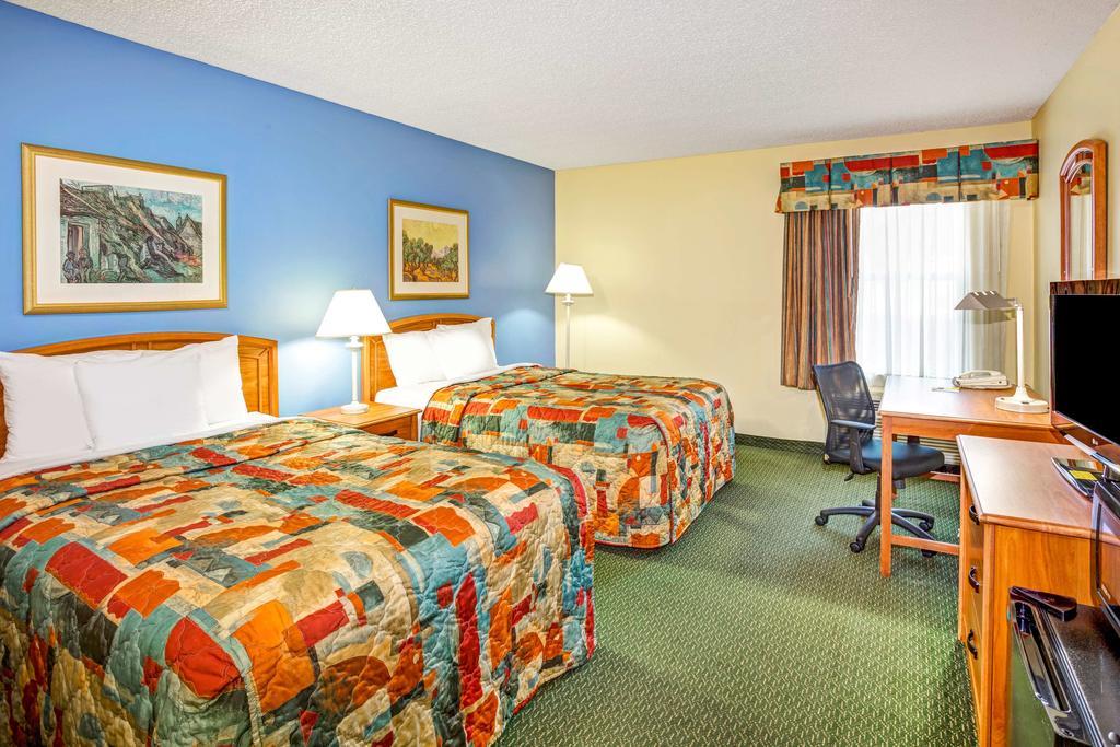Days Inn by Wyndham Raleigh-Airport-Research Triangle Park
