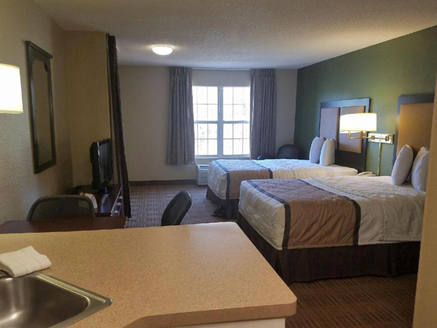 Extended Stay America Select Suites Raleigh RDU Airport