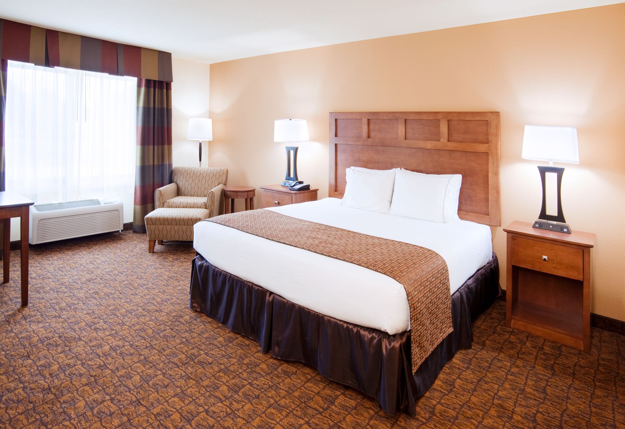 Holiday Inn Express Hotel & Suites Mount Airy