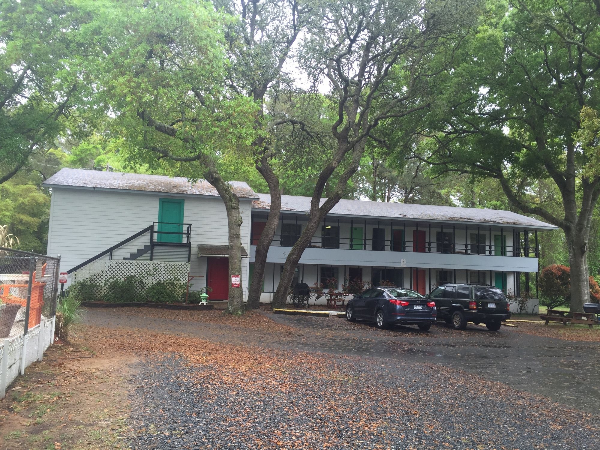 Captain's Cove Motel