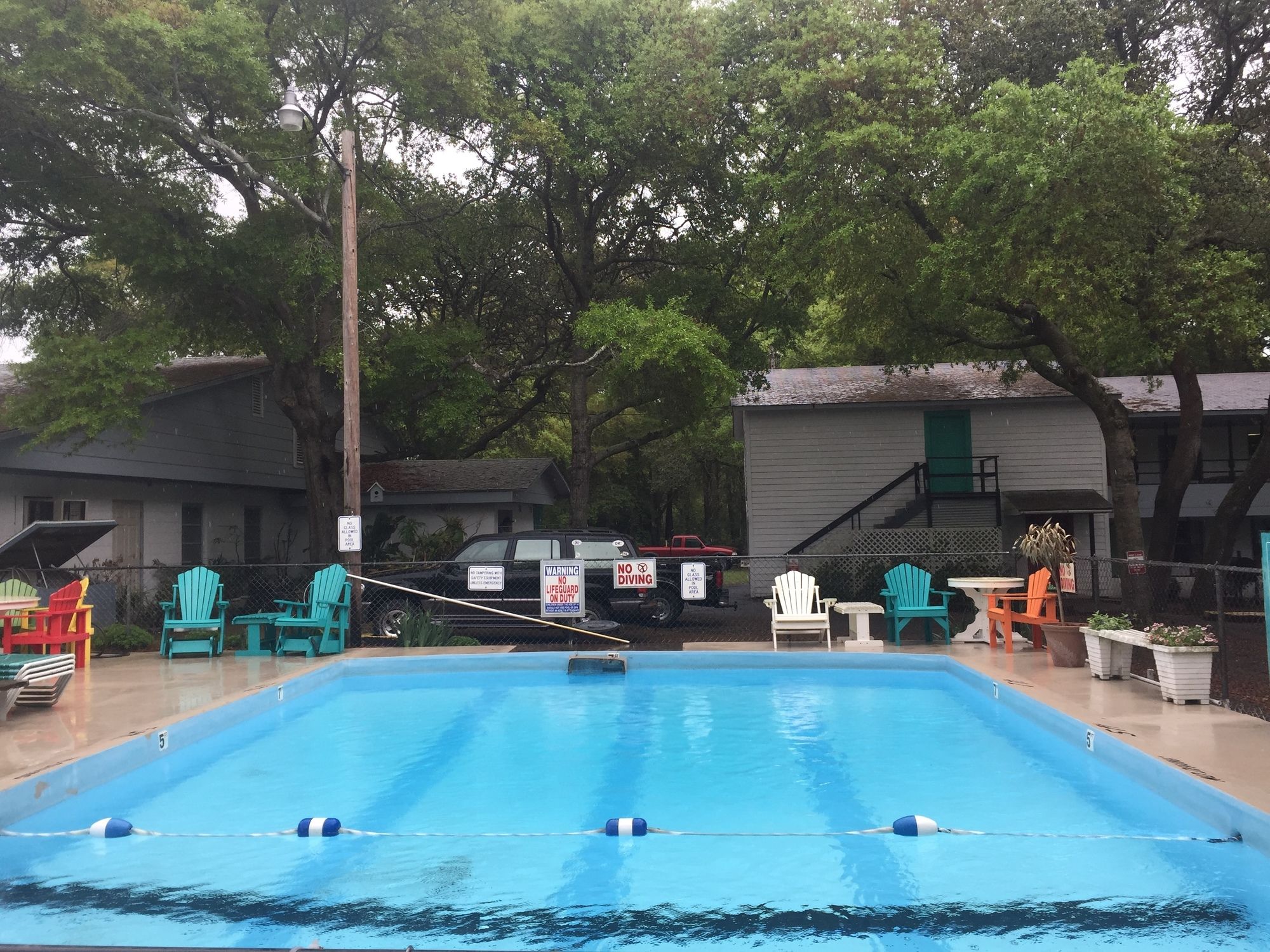 Captain's Cove Motel