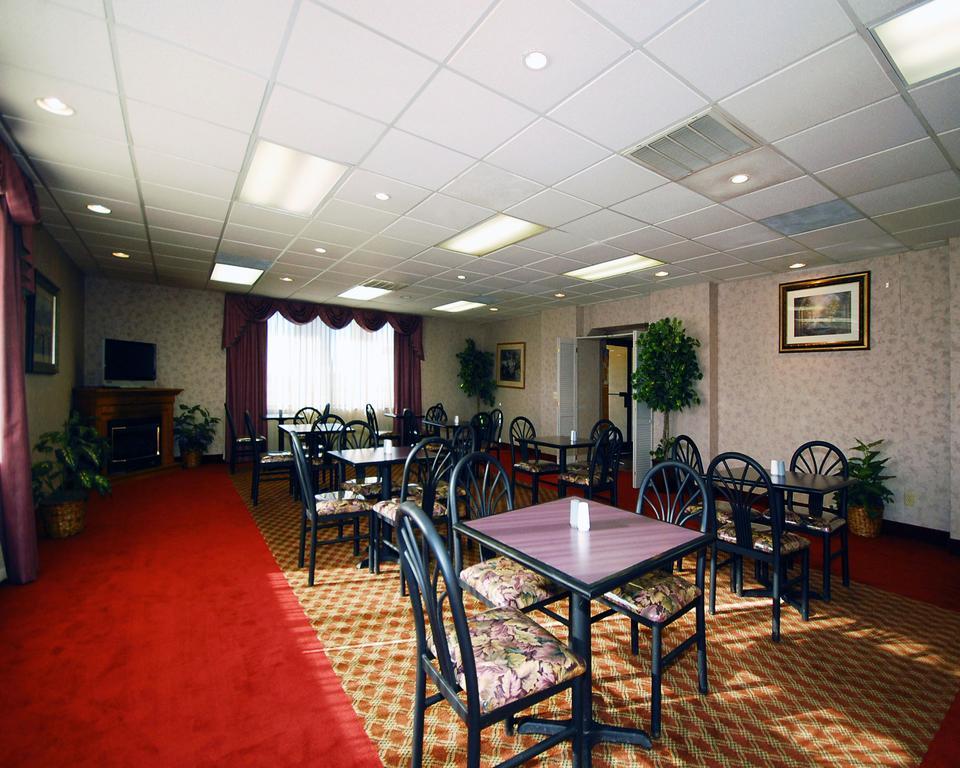 Econo Lodge Pilot Mountain