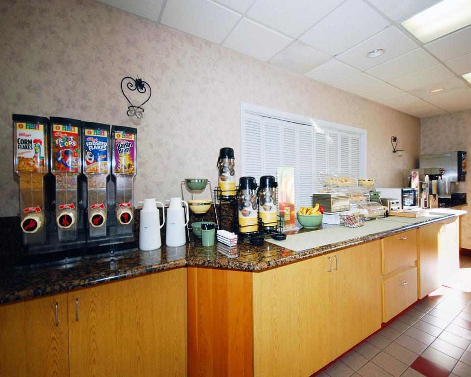 Econo Lodge Pilot Mountain