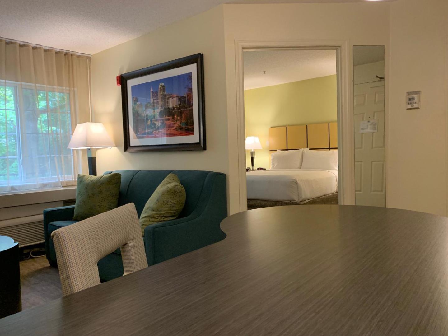 Candlewood Suites Raleigh Crabtree