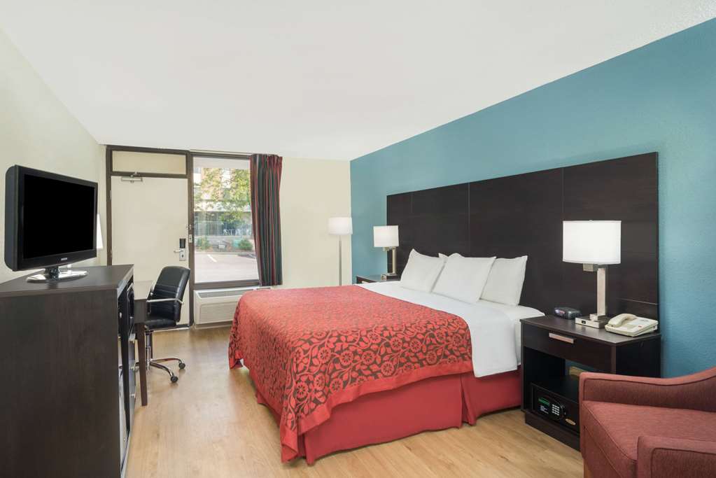 Days Inn by Wyndham Raleigh Midtown