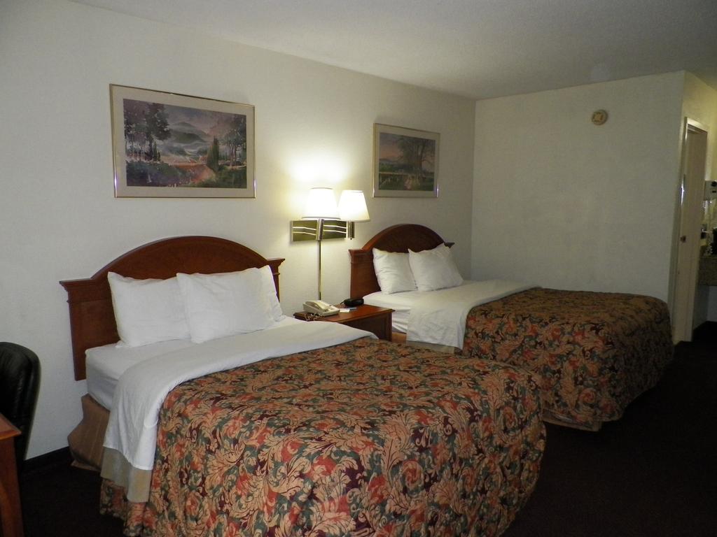 Days Inn by Wyndham Raleigh Midtown