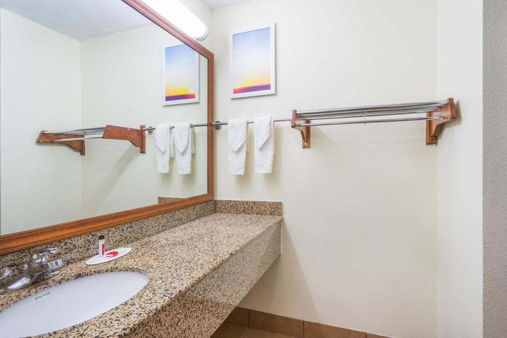 Days Inn by Wyndham Raleigh Midtown