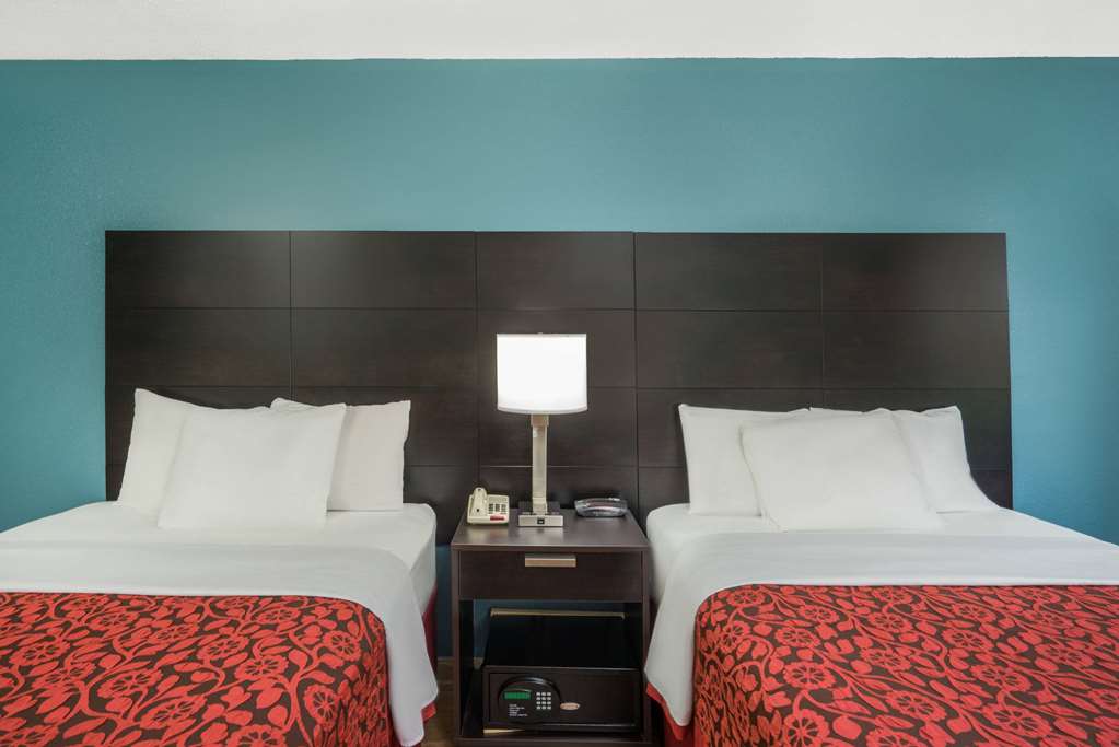 Days Inn by Wyndham Raleigh Midtown