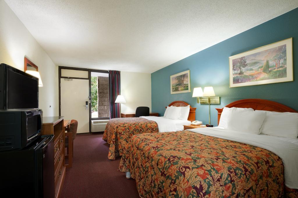 Days Inn by Wyndham Raleigh Midtown