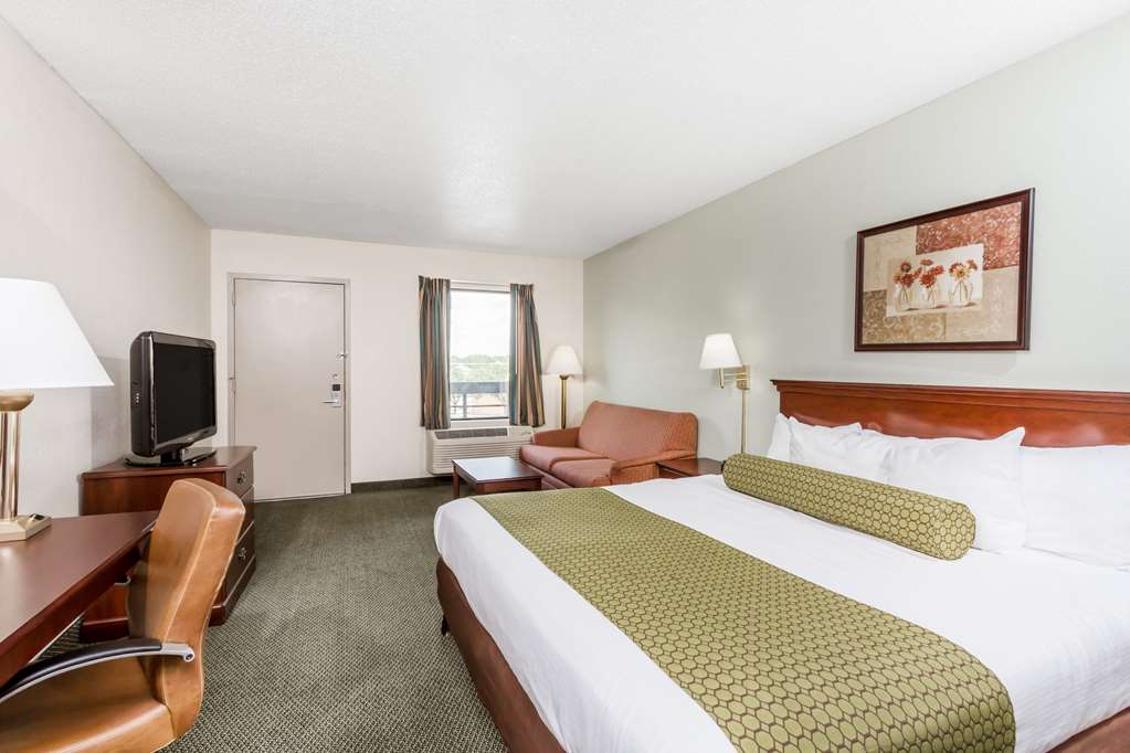 Days Inn by Wyndham Raleigh Glenwood-Crabtree