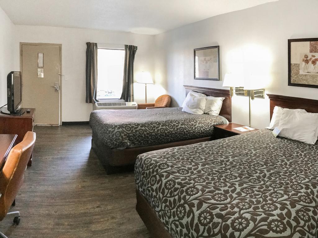 Days Inn by Wyndham Raleigh Glenwood-Crabtree