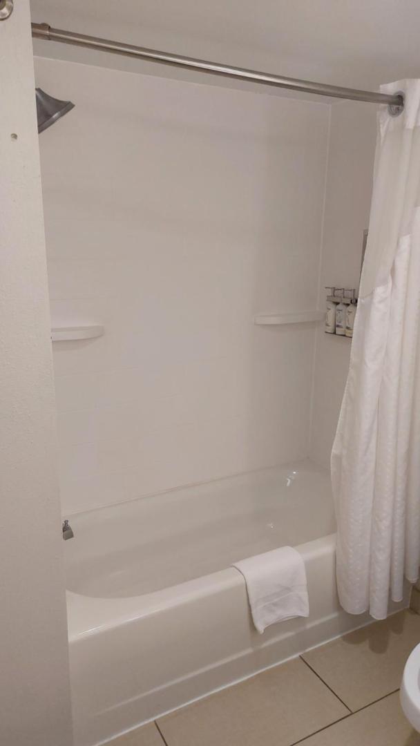 Holiday Inn Express & Suites Raleigh North - Wake Forest