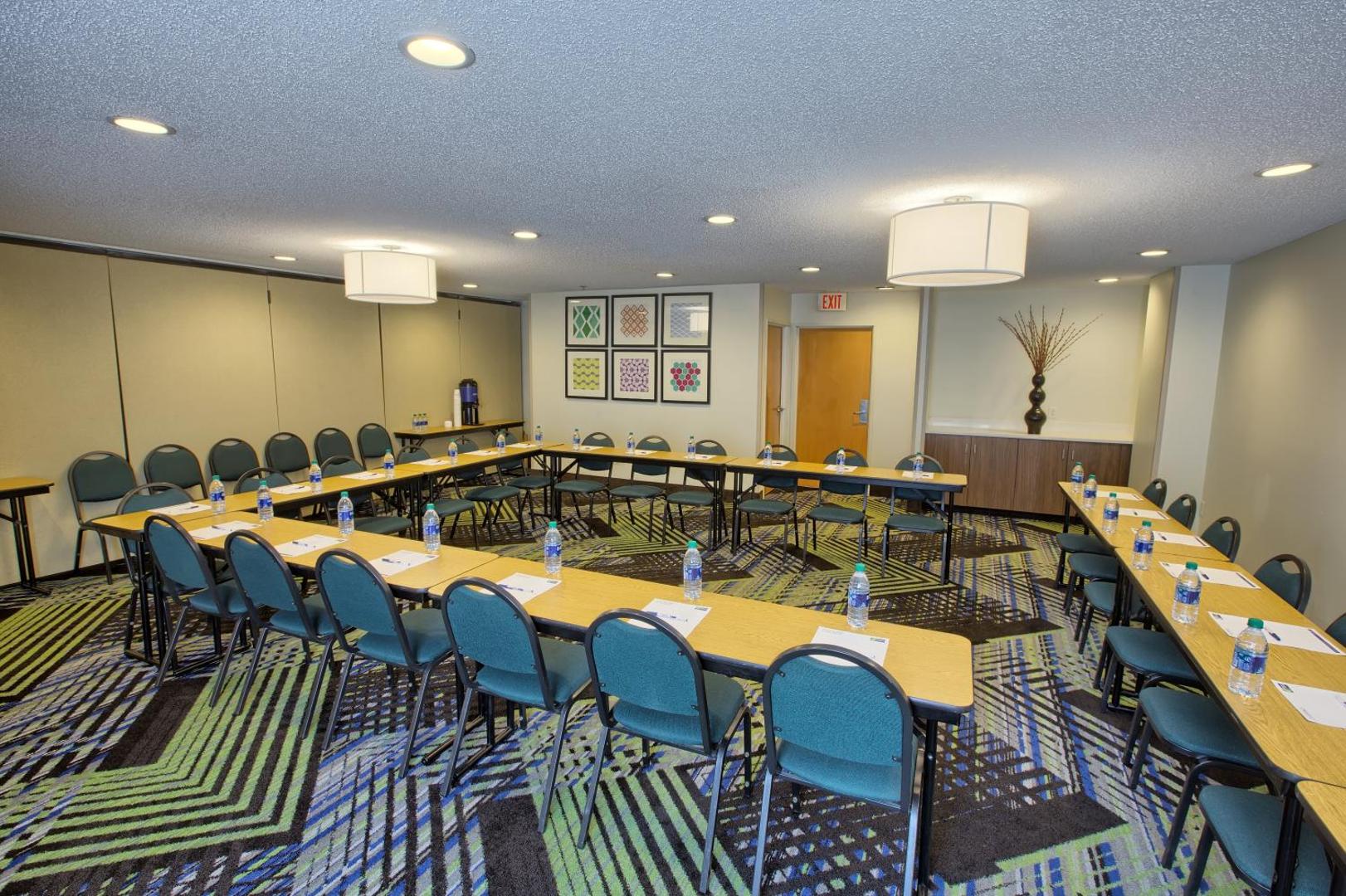 Holiday Inn Express & Suites Raleigh North - Wake Forest