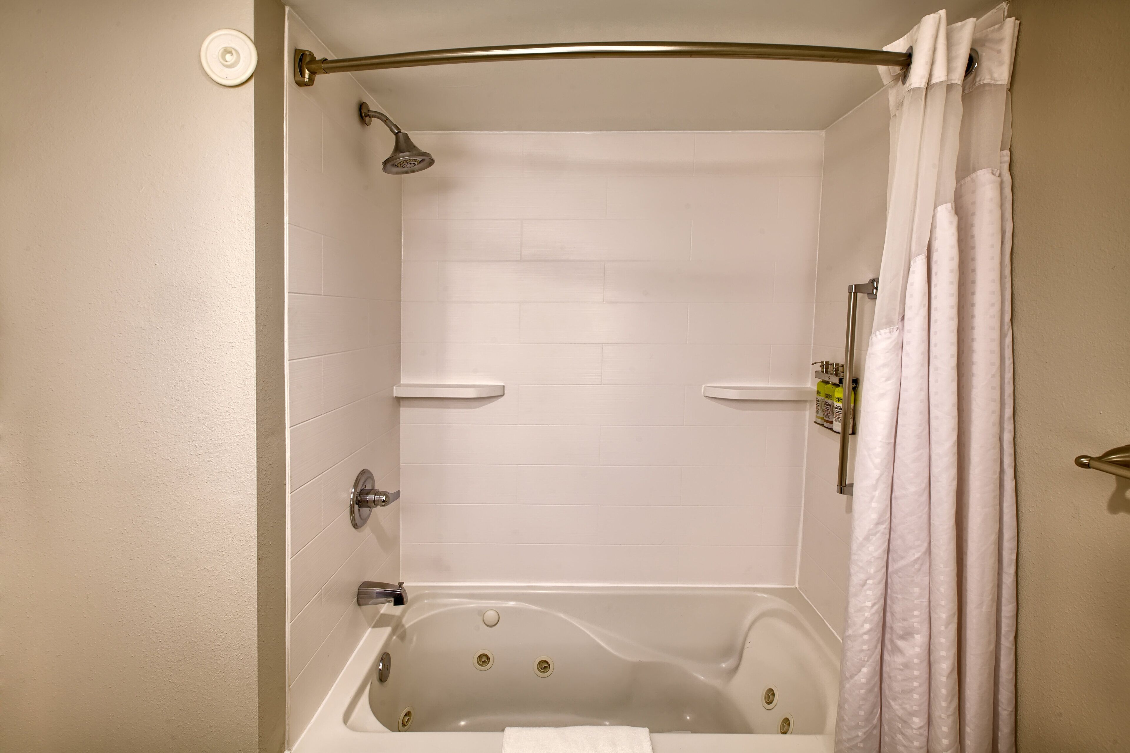 Holiday Inn Express & Suites Raleigh North - Wake Forest