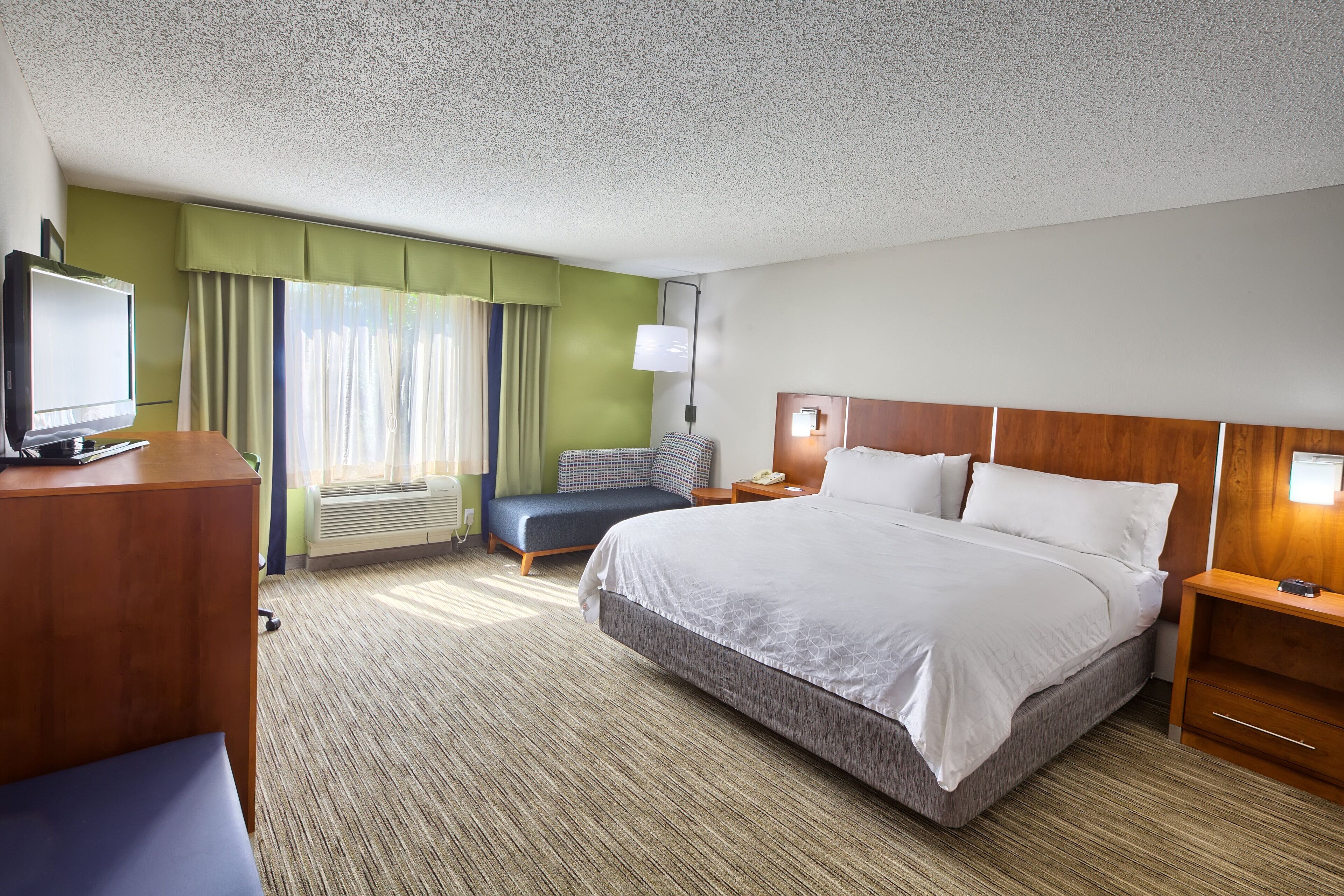 Holiday Inn Express & Suites Raleigh North - Wake Forest