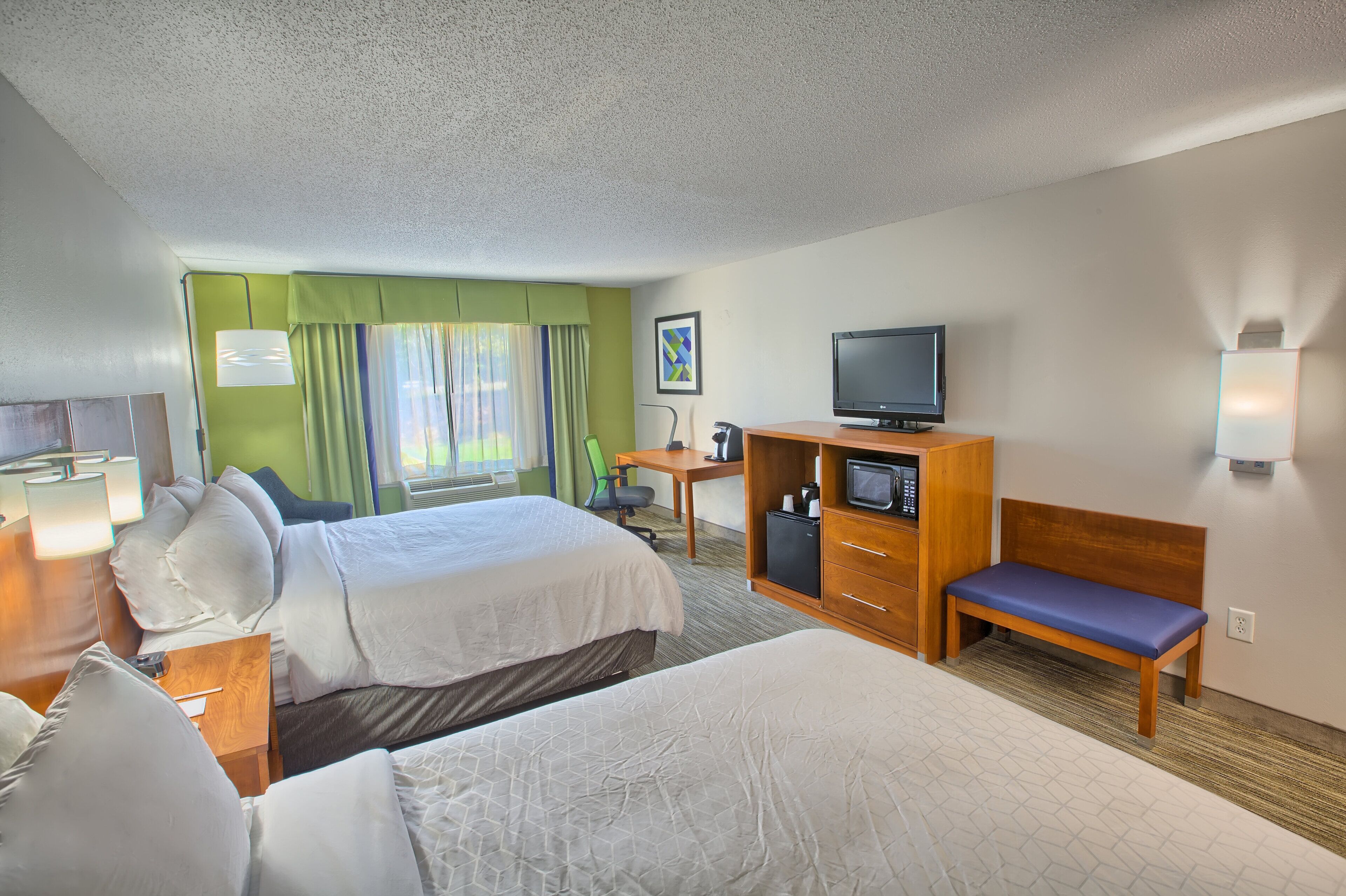Holiday Inn Express & Suites Raleigh North - Wake Forest