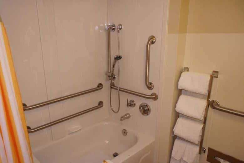 La Quinta Inn & Suites by Wyndham Raleigh Crabtree