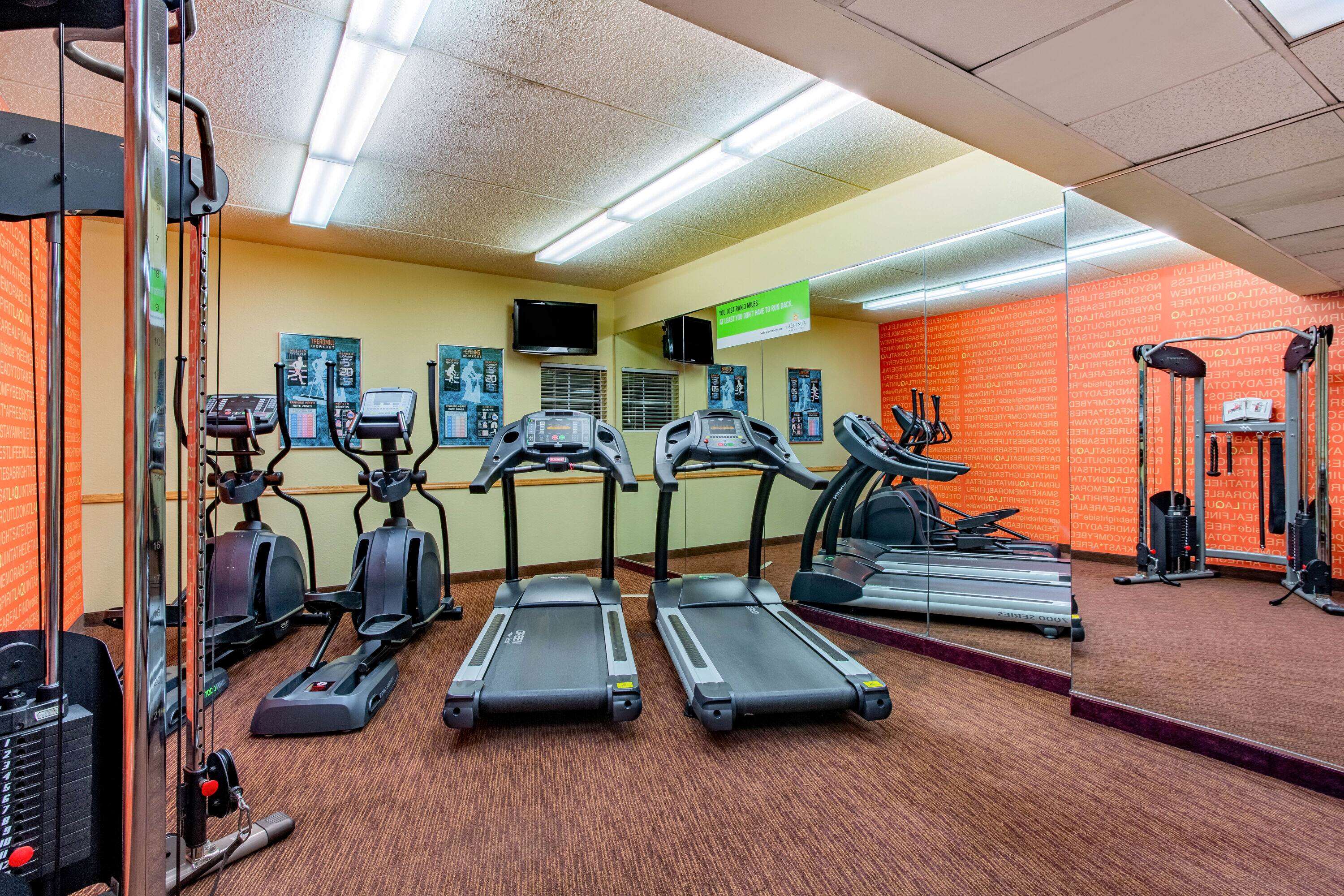 La Quinta Inn & Suites by Wyndham Raleigh Crabtree