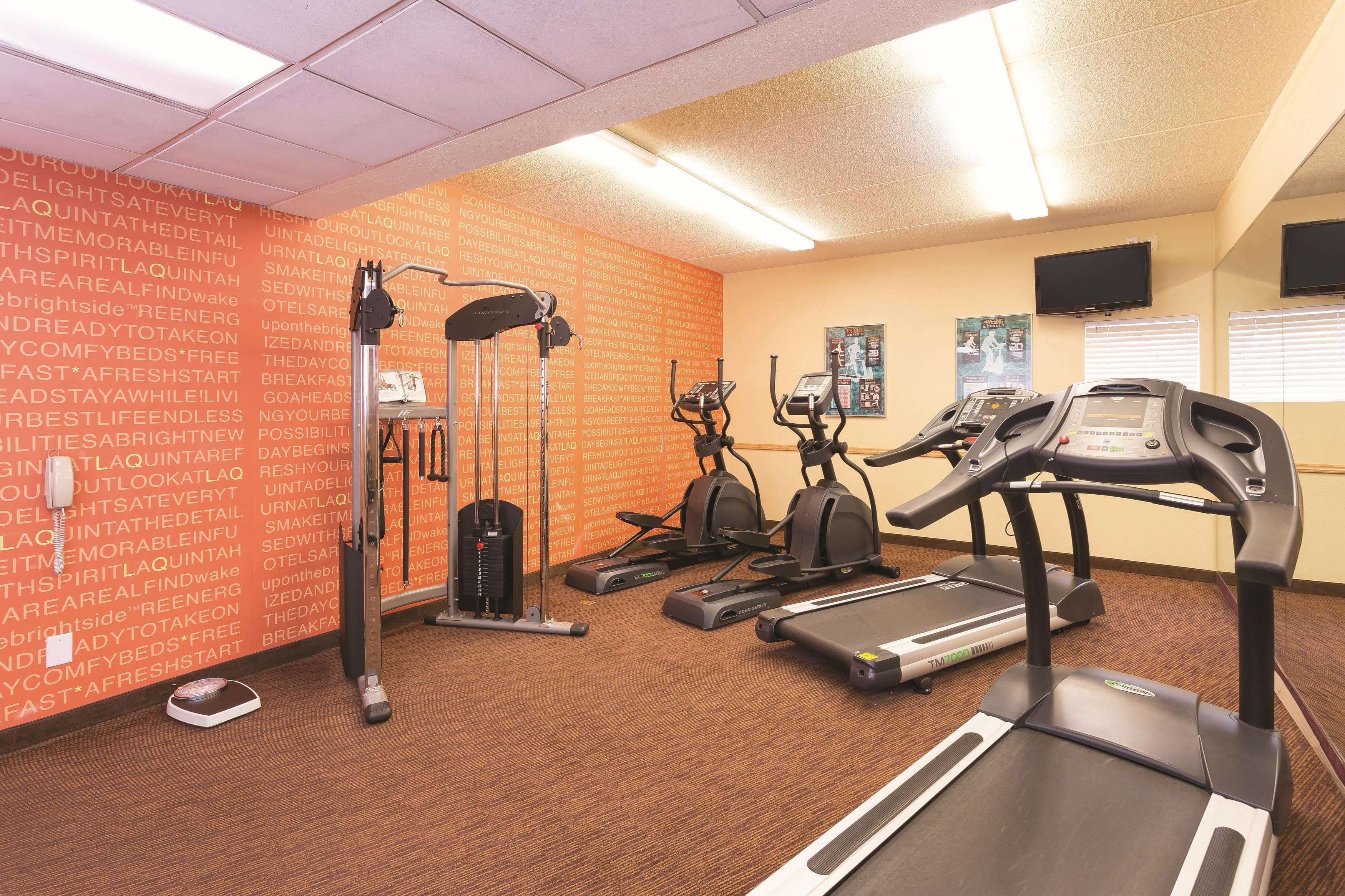 La Quinta Inn & Suites by Wyndham Raleigh Crabtree
