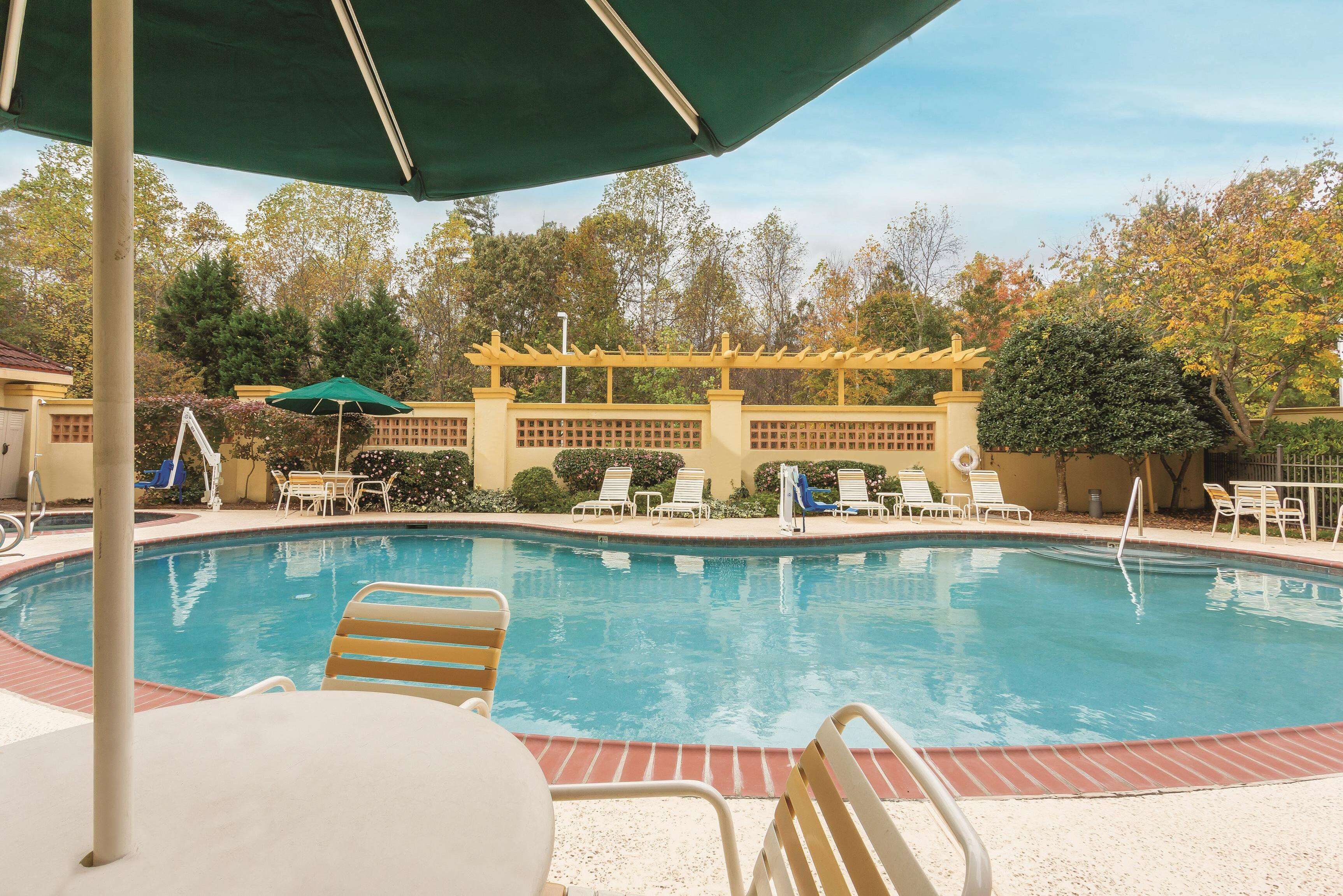 La Quinta Inn & Suites by Wyndham Raleigh Crabtree