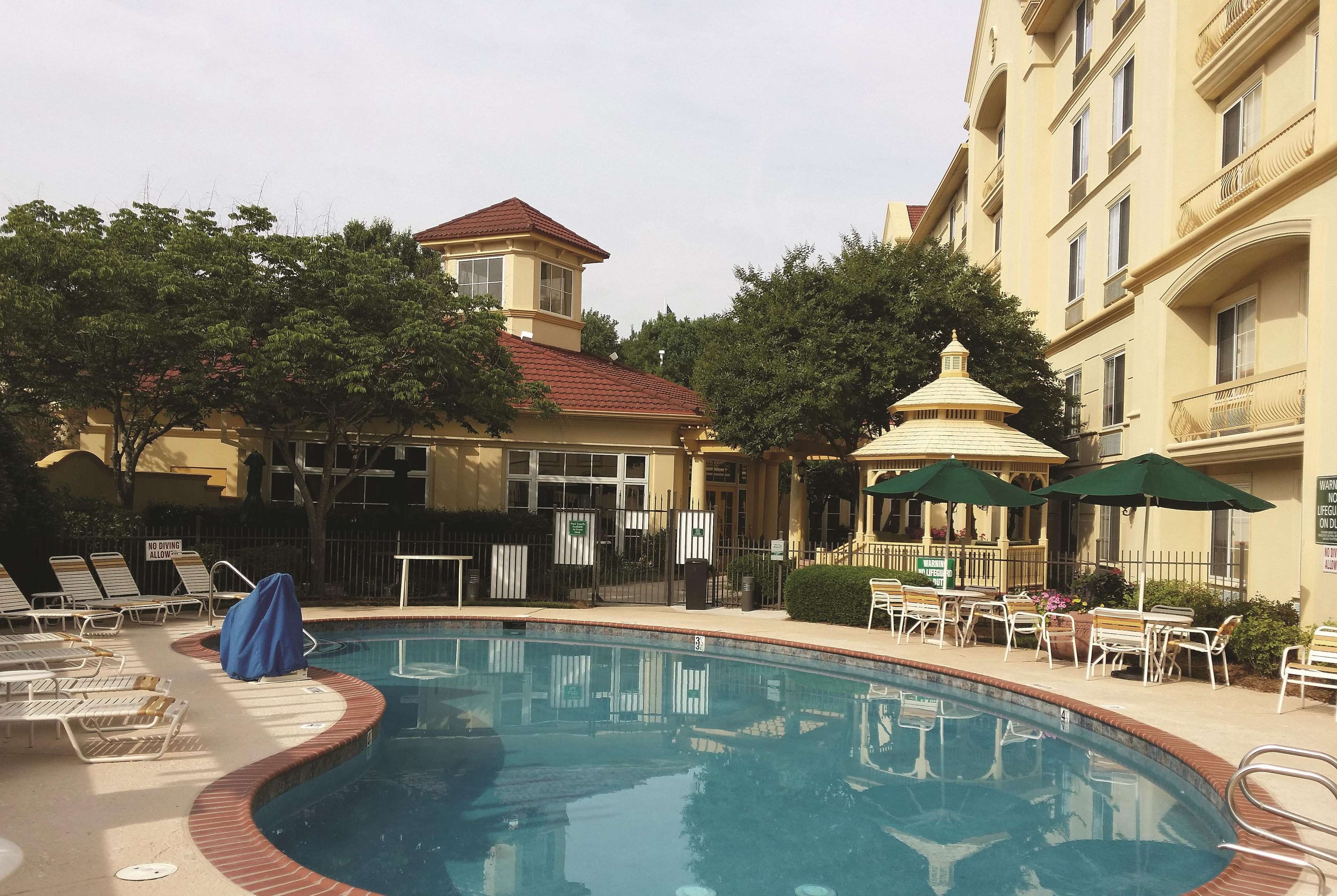 La Quinta Inn & Suites by Wyndham Raleigh Crabtree