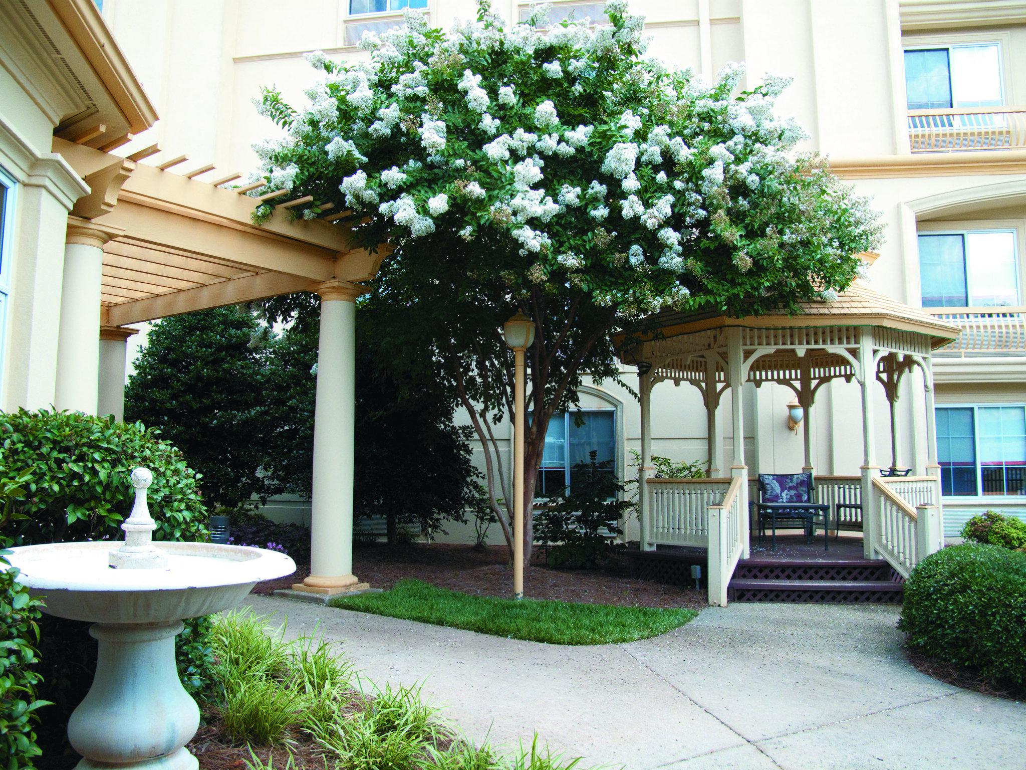 La Quinta Inn & Suites by Wyndham Raleigh Crabtree