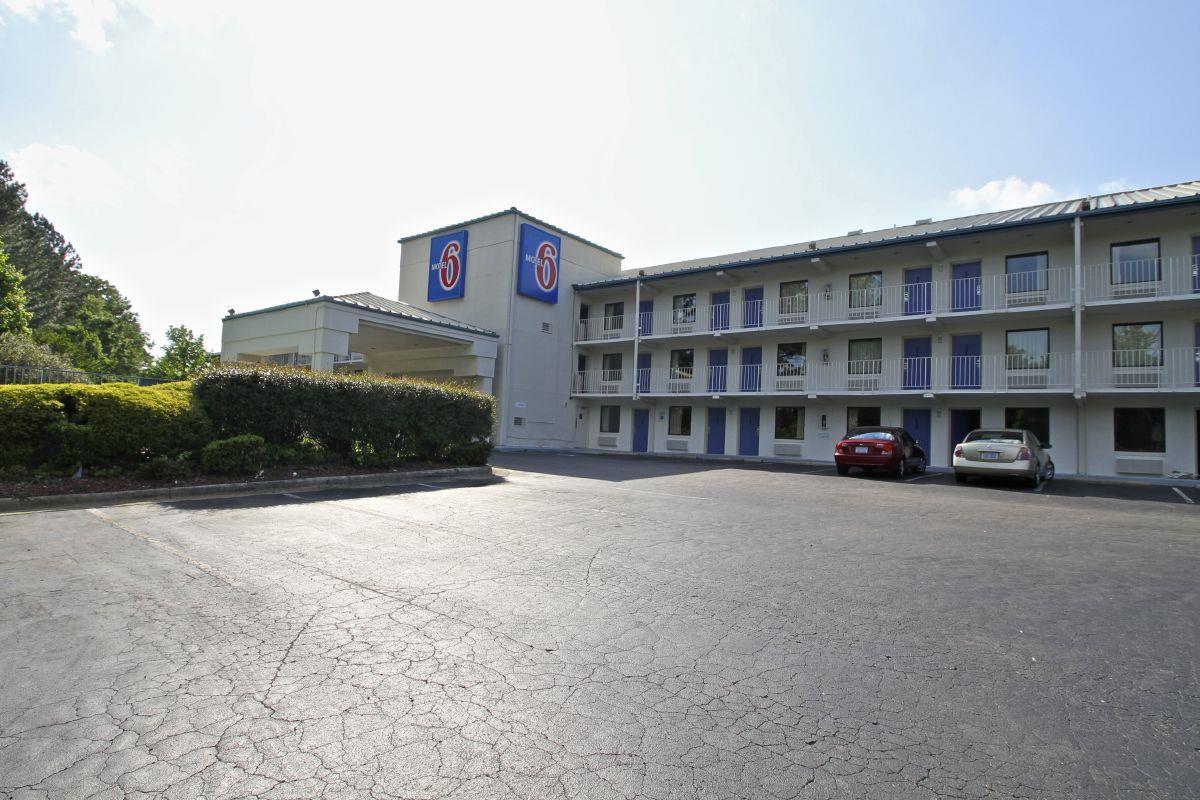 Motel 6 Raleigh Southwest Cary