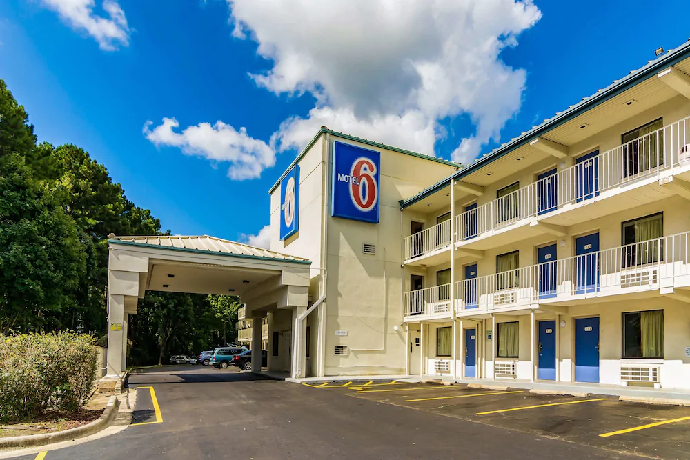 Motel 6 Raleigh Southwest Cary
