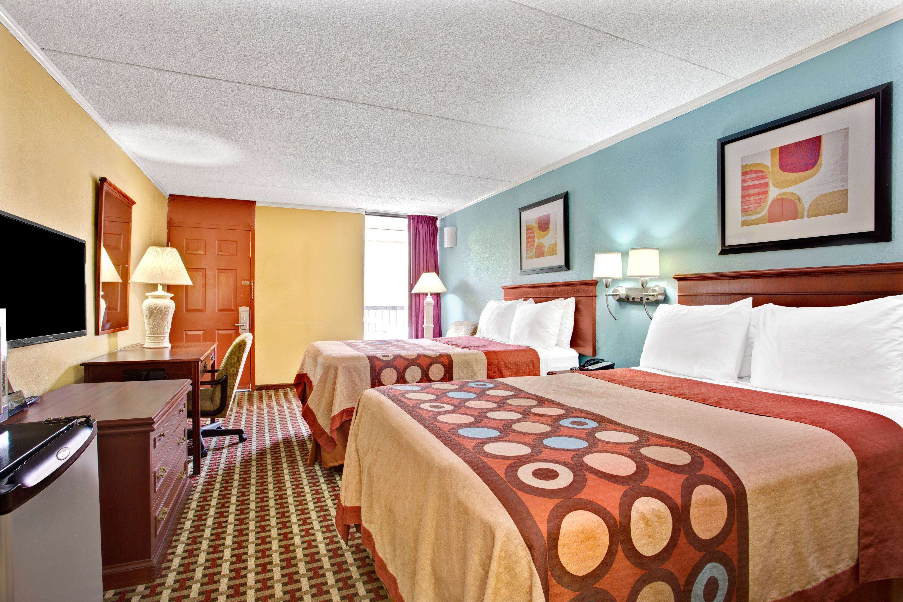 Super 8 by Wyndham Raleigh Downtown