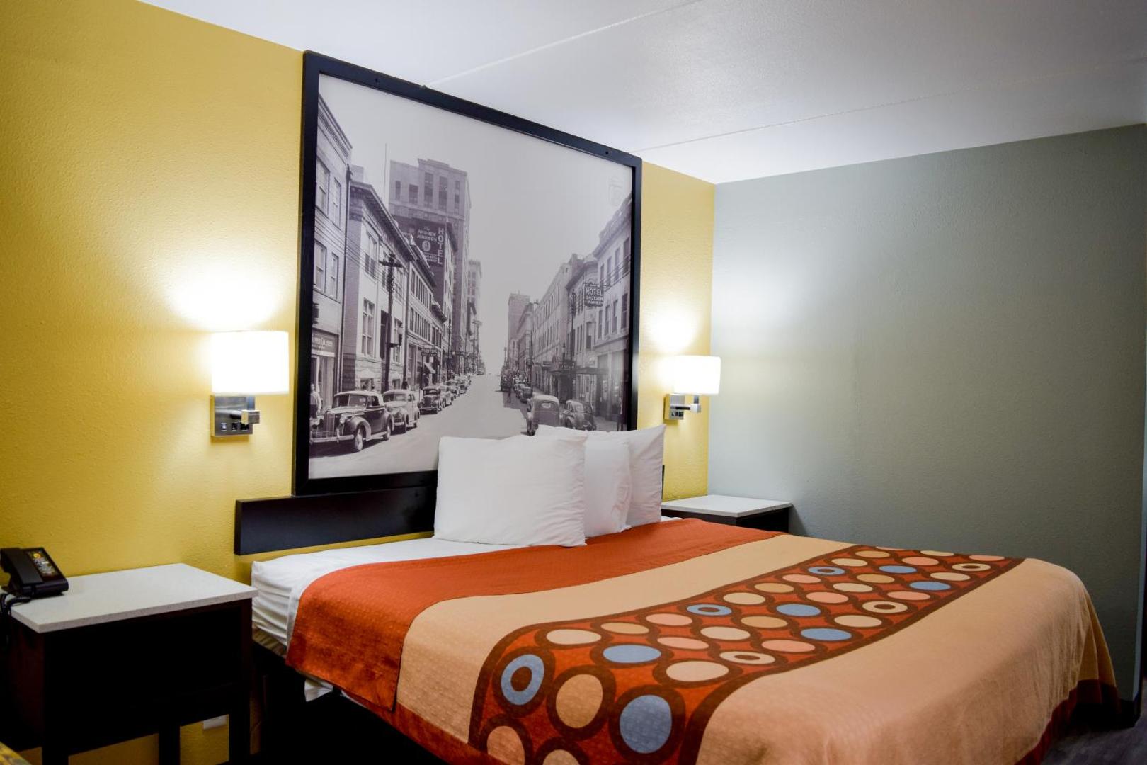 Super 8 by Wyndham Raleigh Downtown