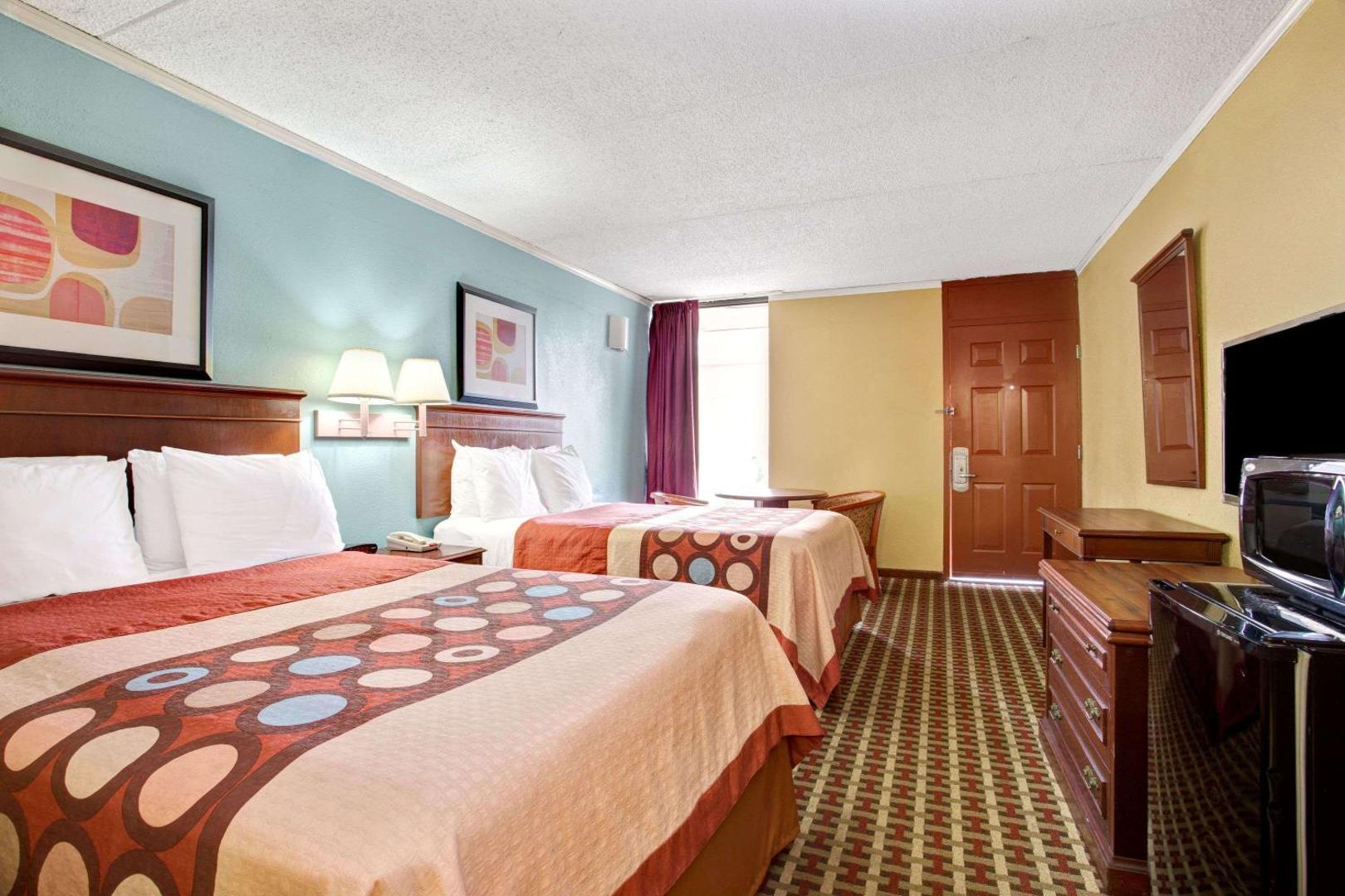 Super 8 by Wyndham Raleigh Downtown
