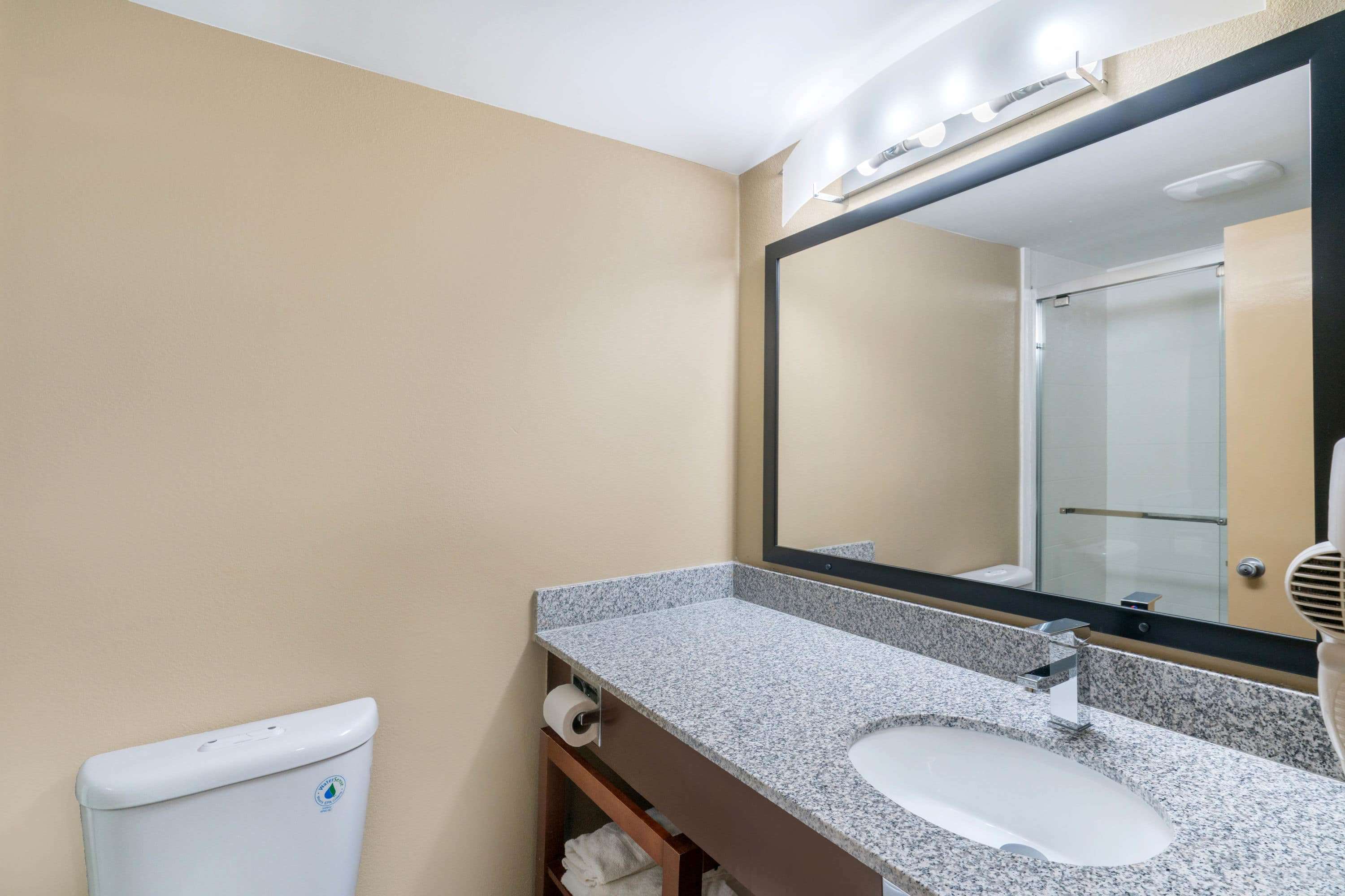 Super 8 by Wyndham Raleigh North East