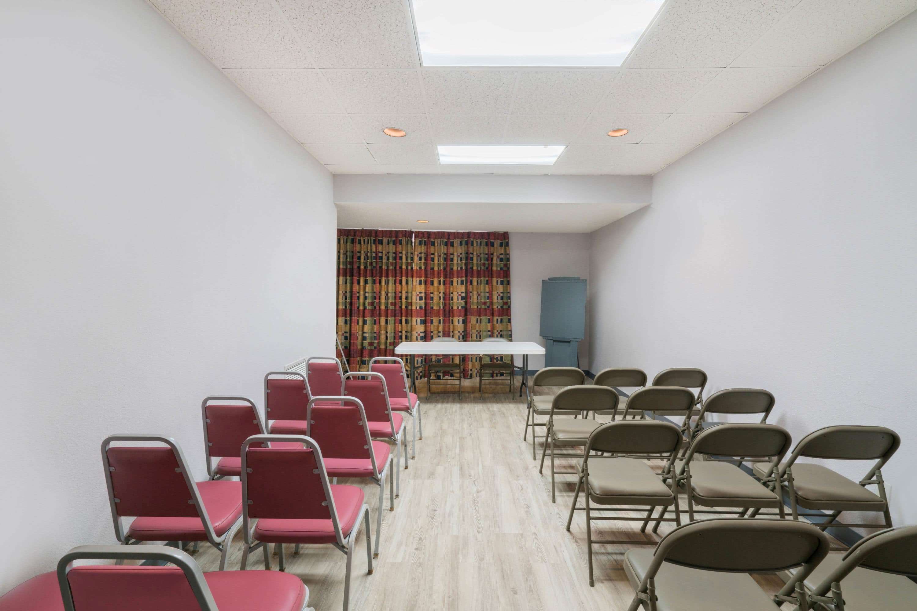 Super 8 by Wyndham Raleigh North East