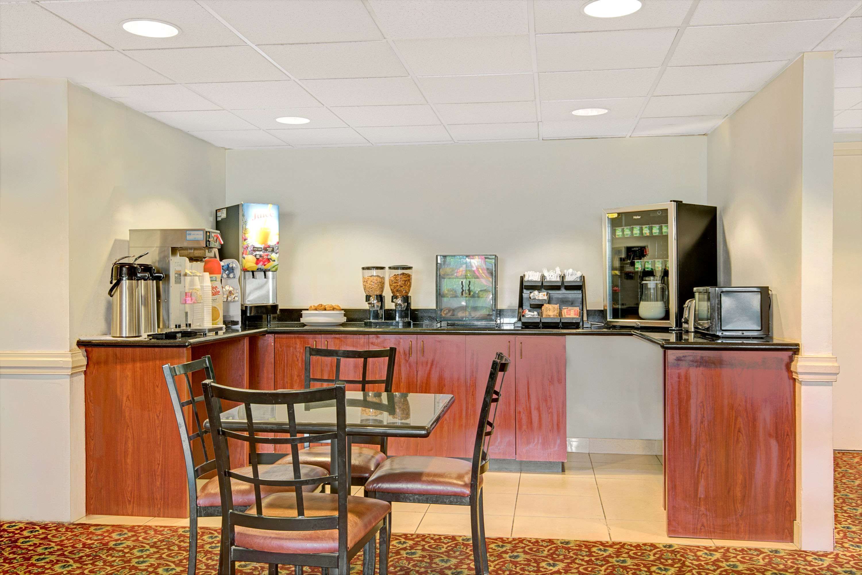 Microtel Inn & Suites by Wyndham Raleigh