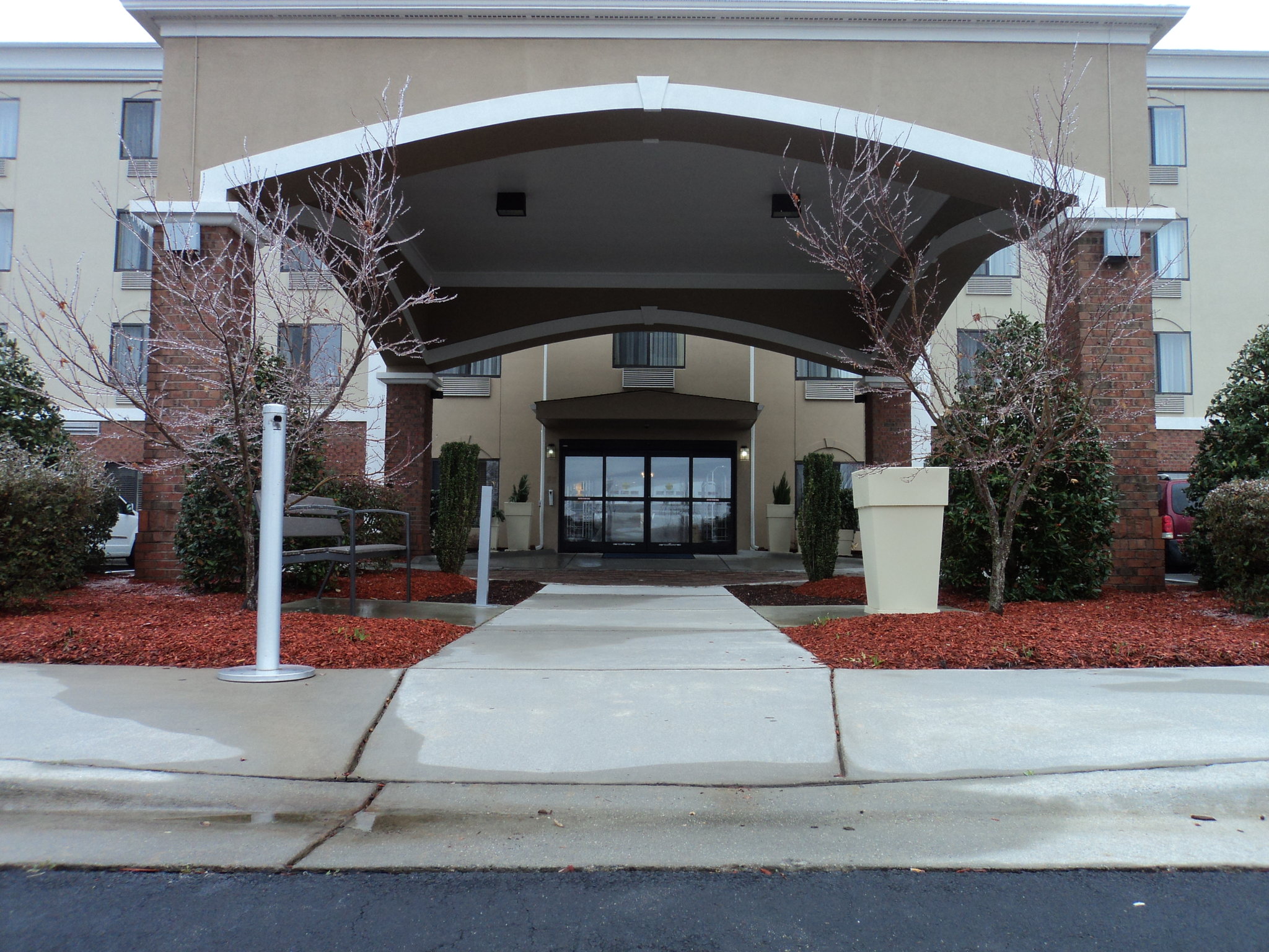 Holiday Inn Express & Suites Roanoke Rapids SE