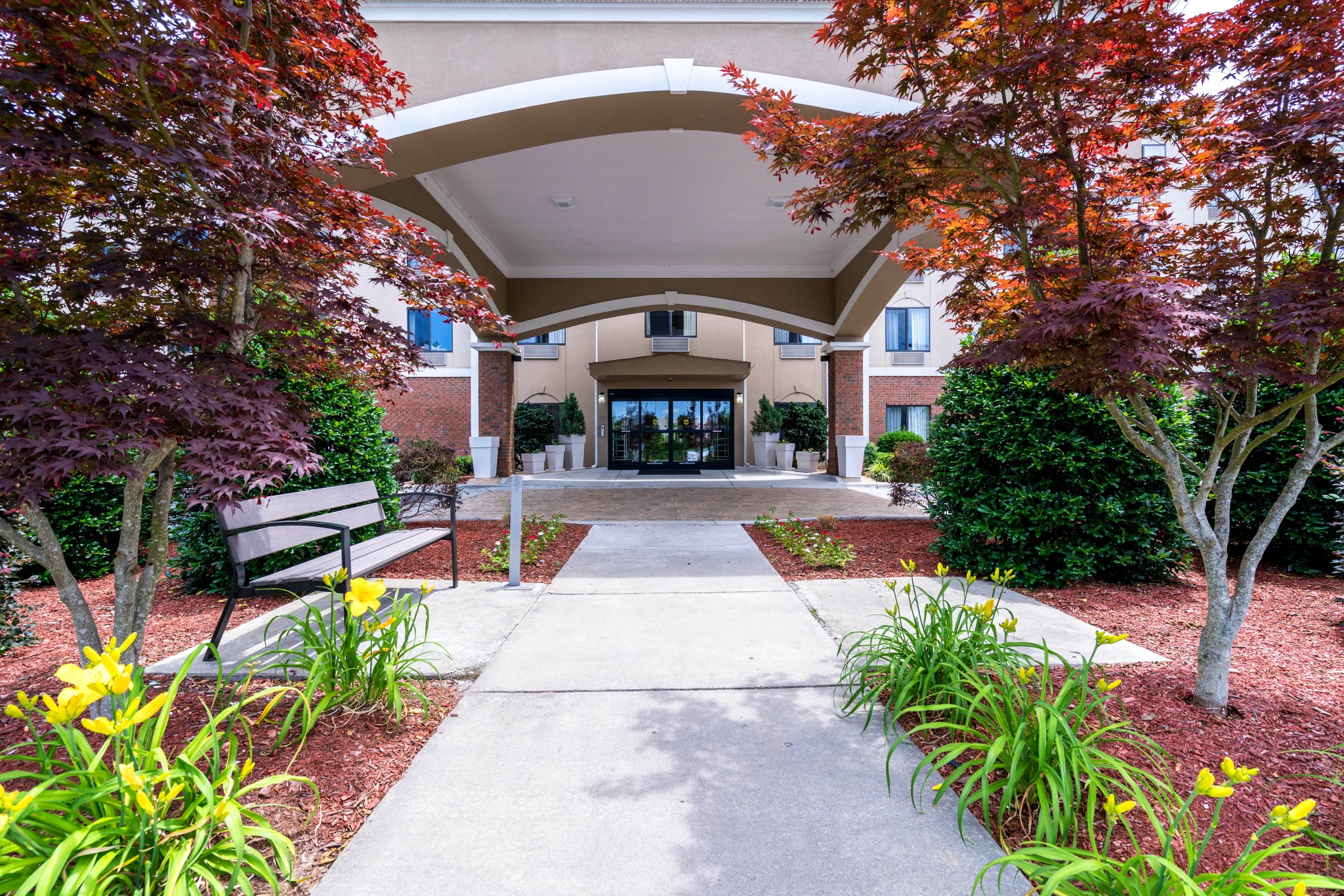 Holiday Inn Express & Suites Roanoke Rapids SE