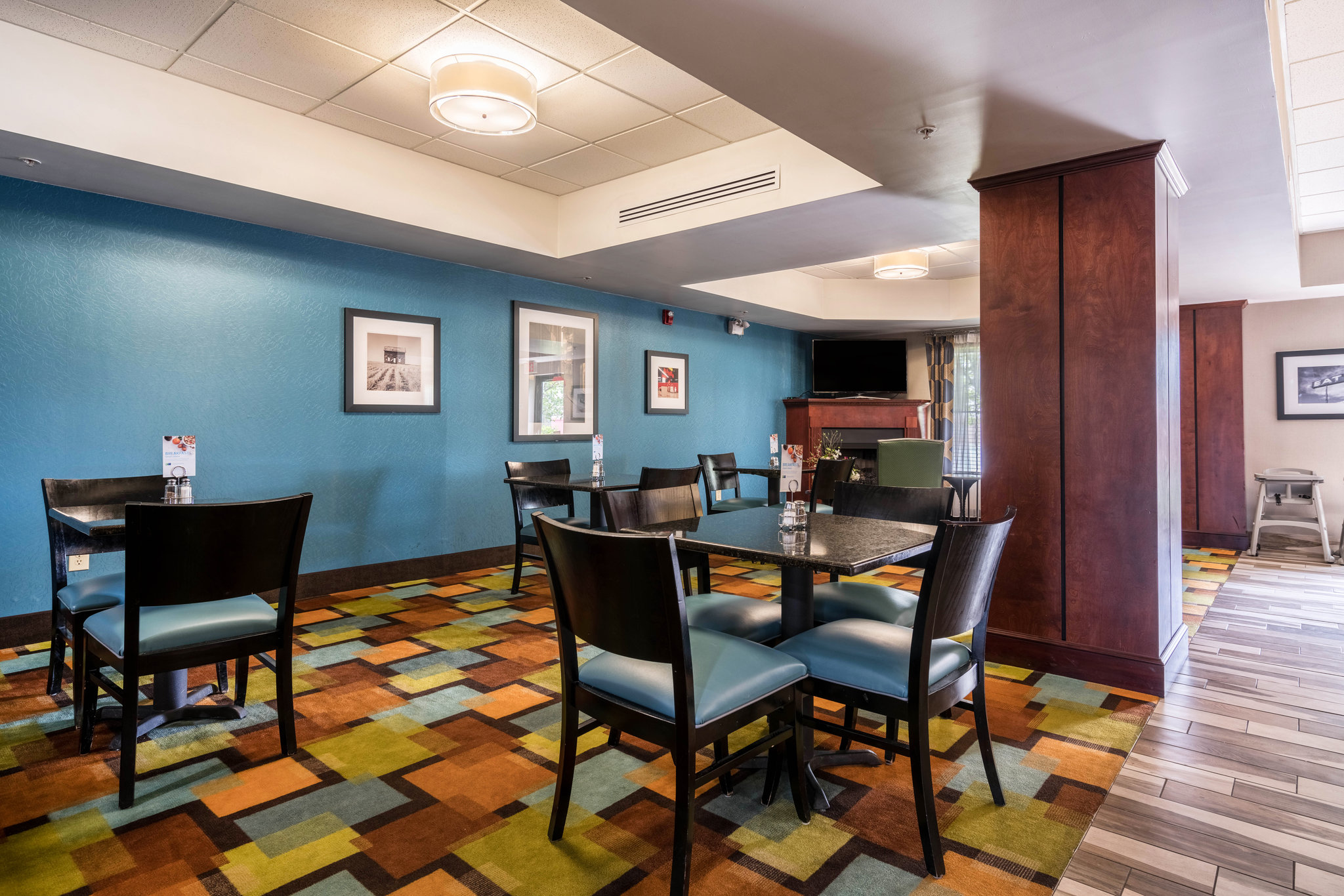 Holiday Inn Express & Suites Roanoke Rapids SE