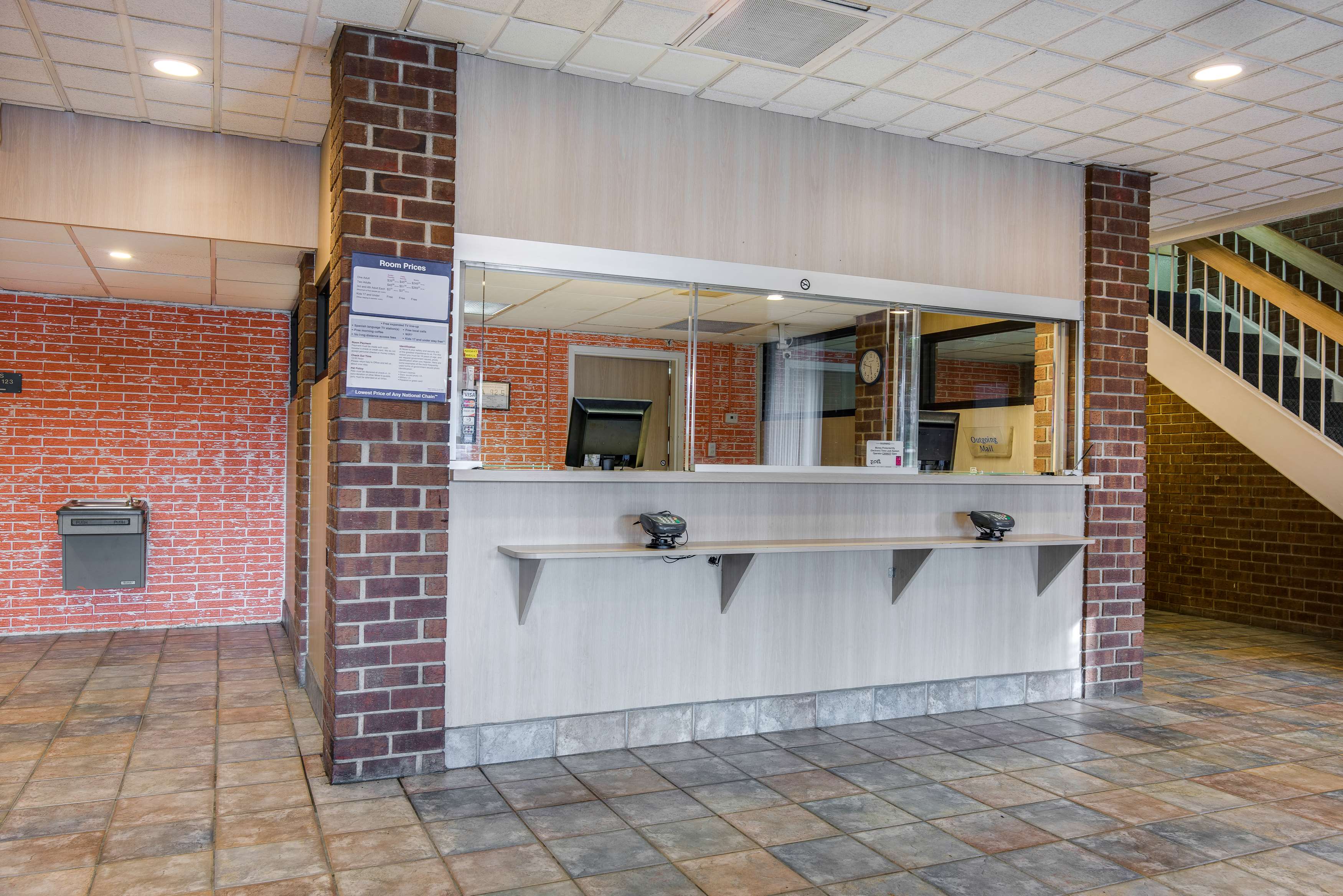 Red Roof Inn Roanoke Rapids