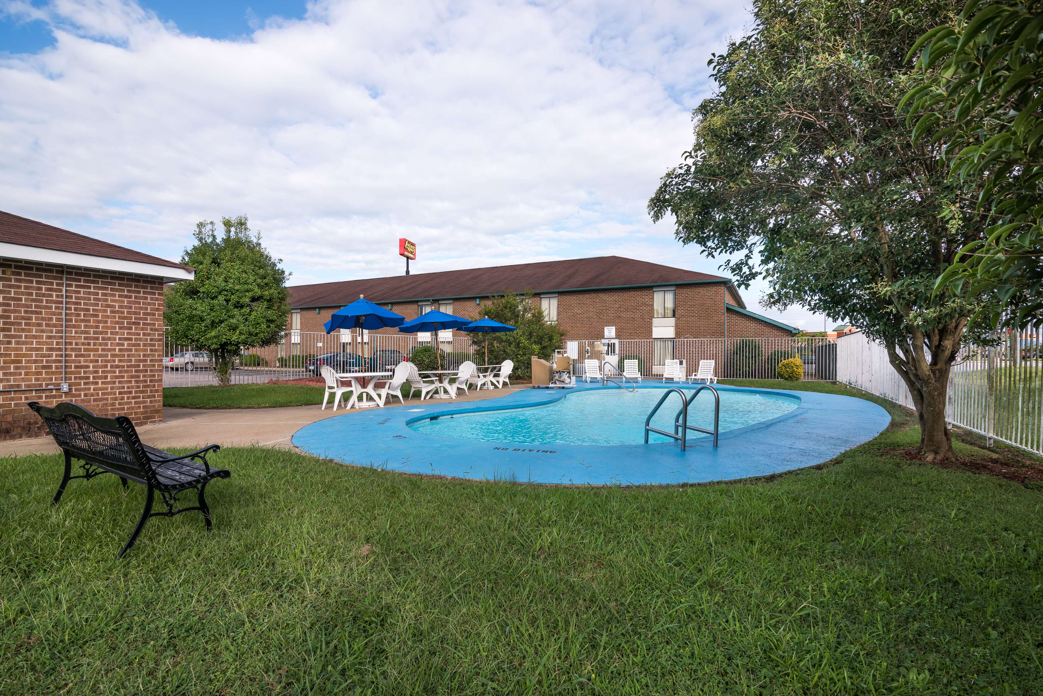 Red Roof Inn Roanoke Rapids