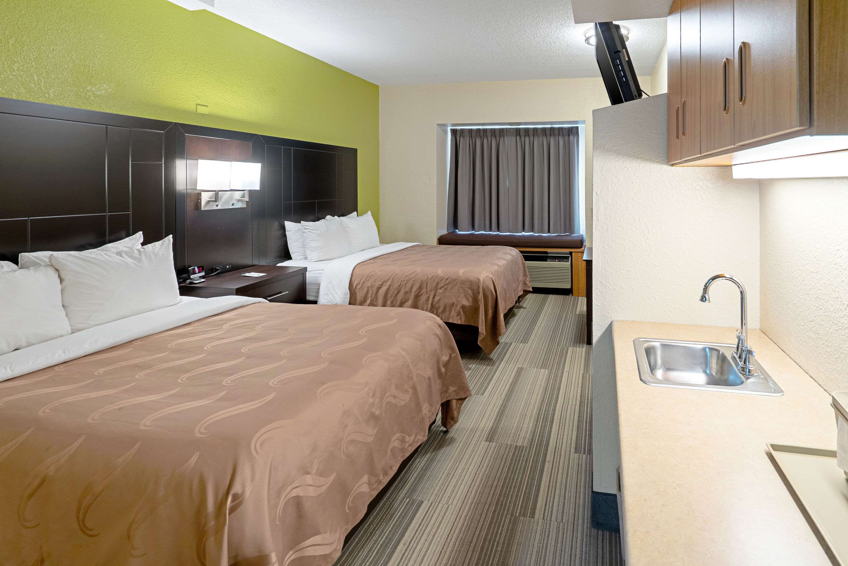 Quality Inn & Suites