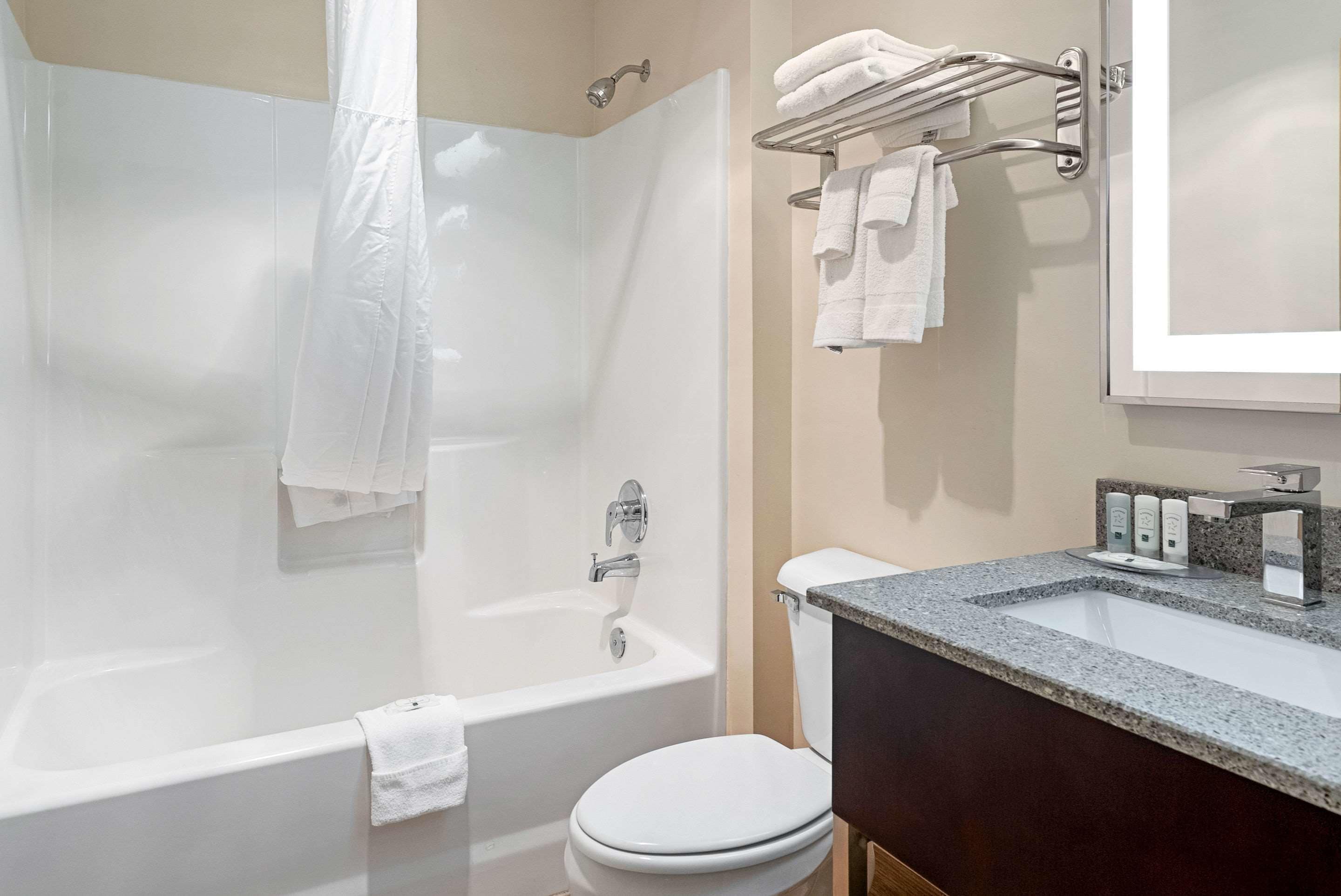 Quality Inn & Suites