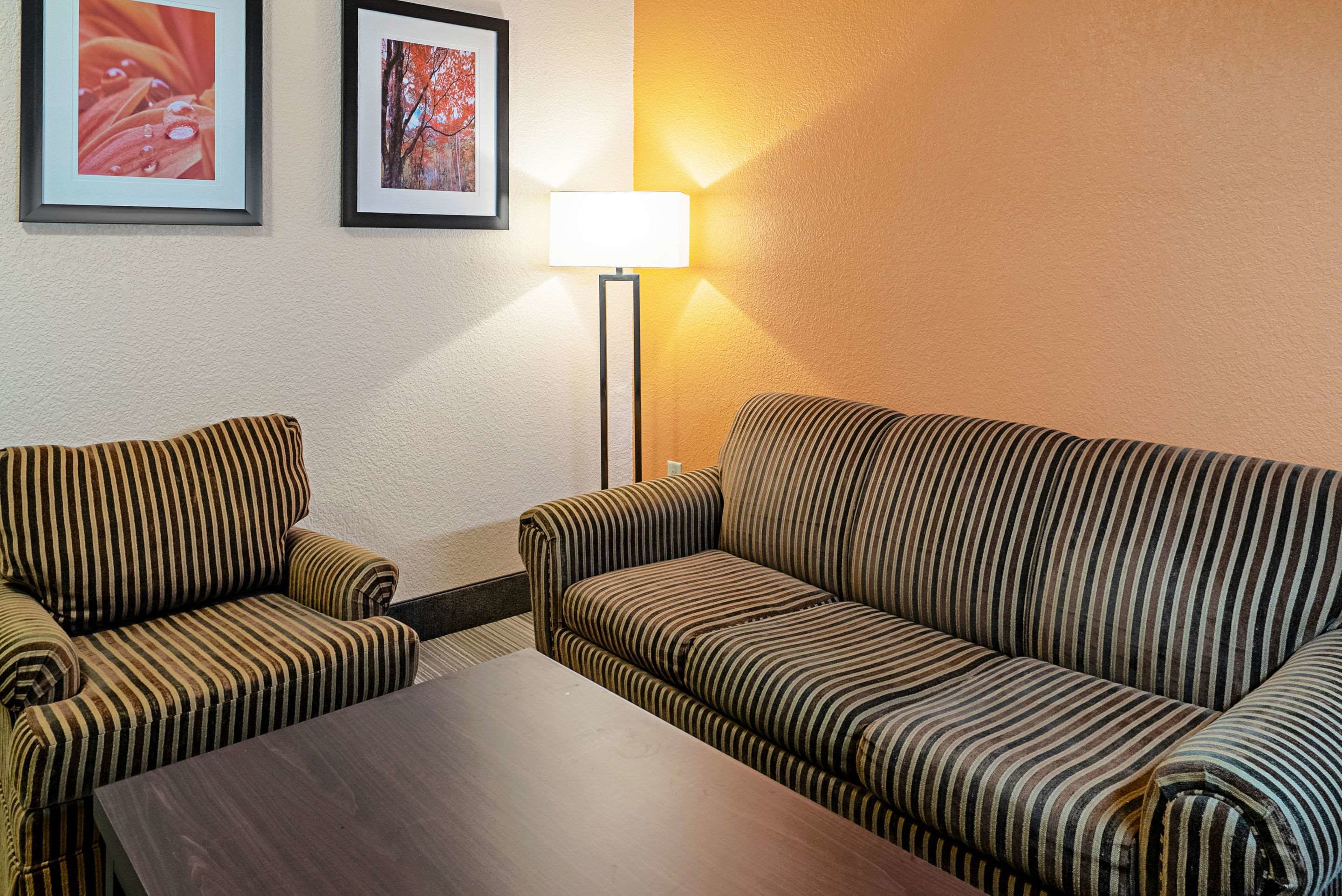 Quality Inn & Suites