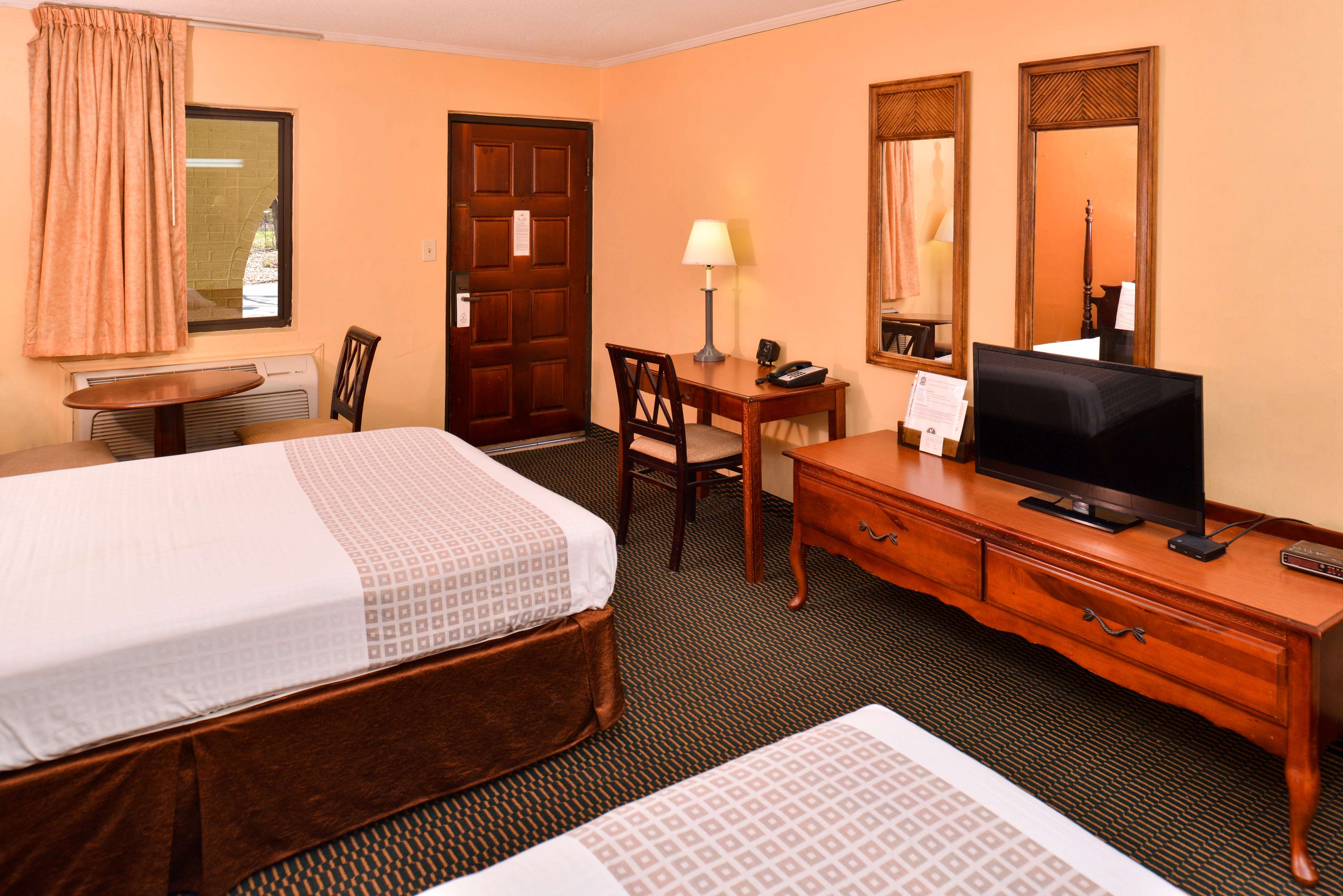 Loyalty Inn Rockingham