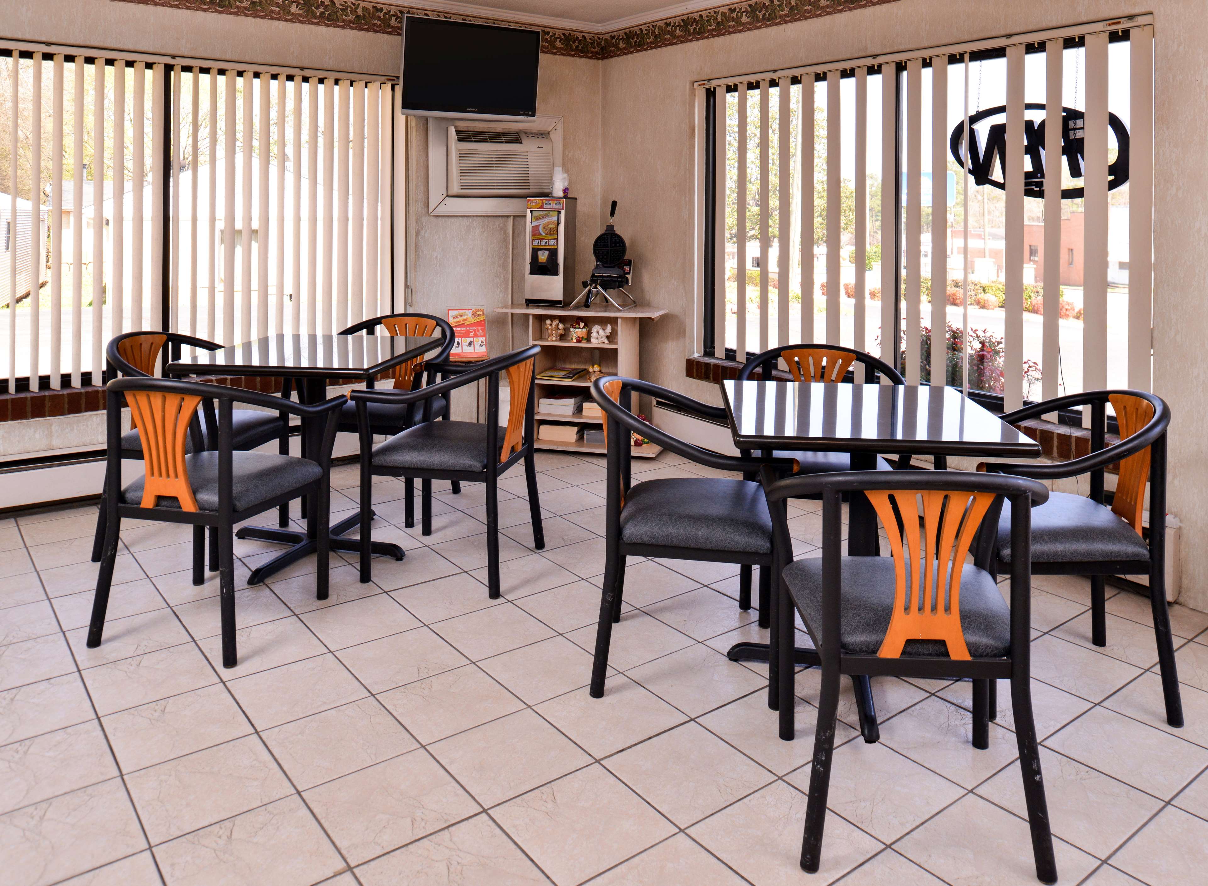 Loyalty Inn Rockingham