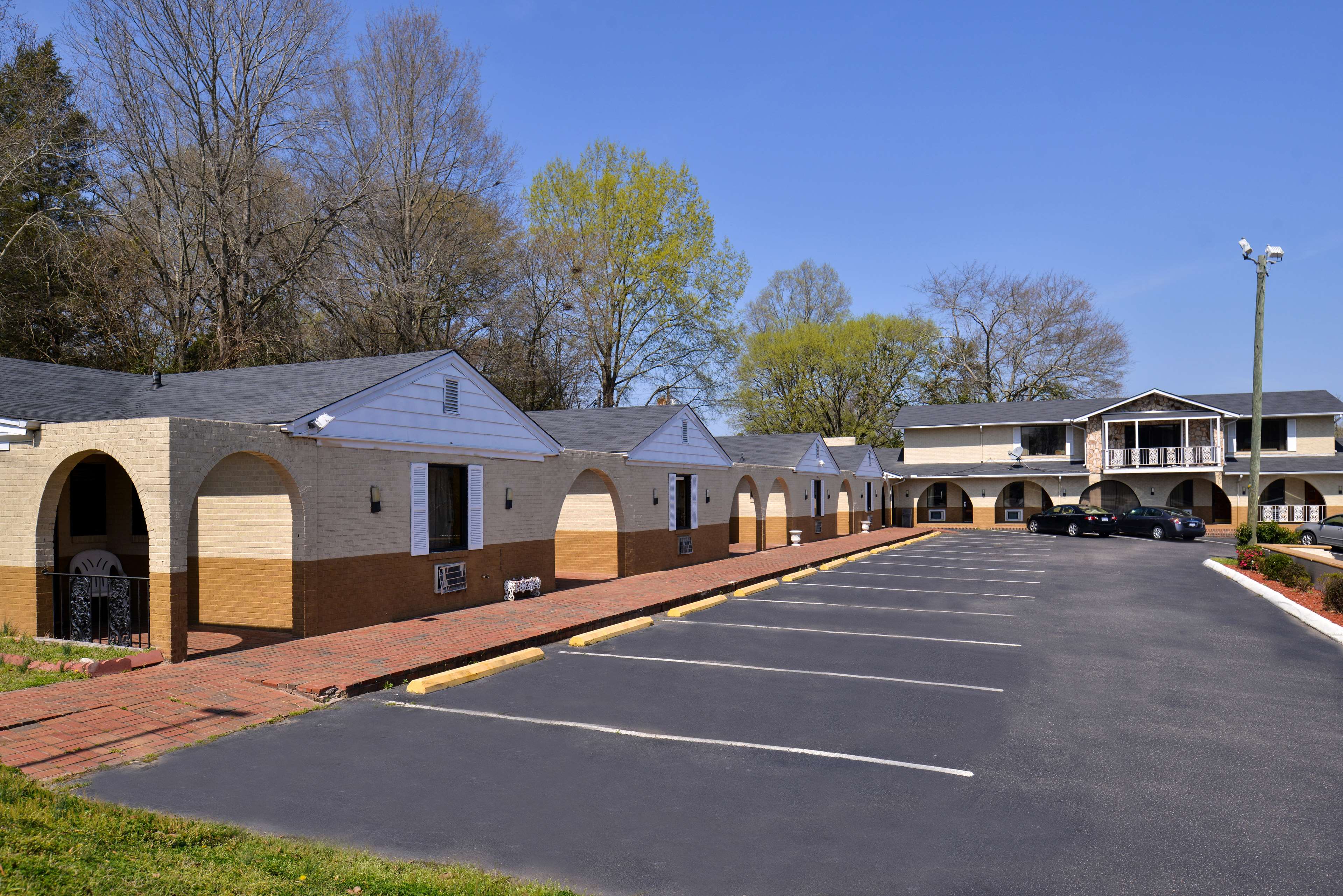 Loyalty Inn Rockingham