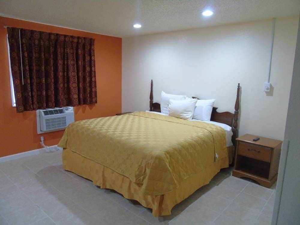 Americas Express Inn