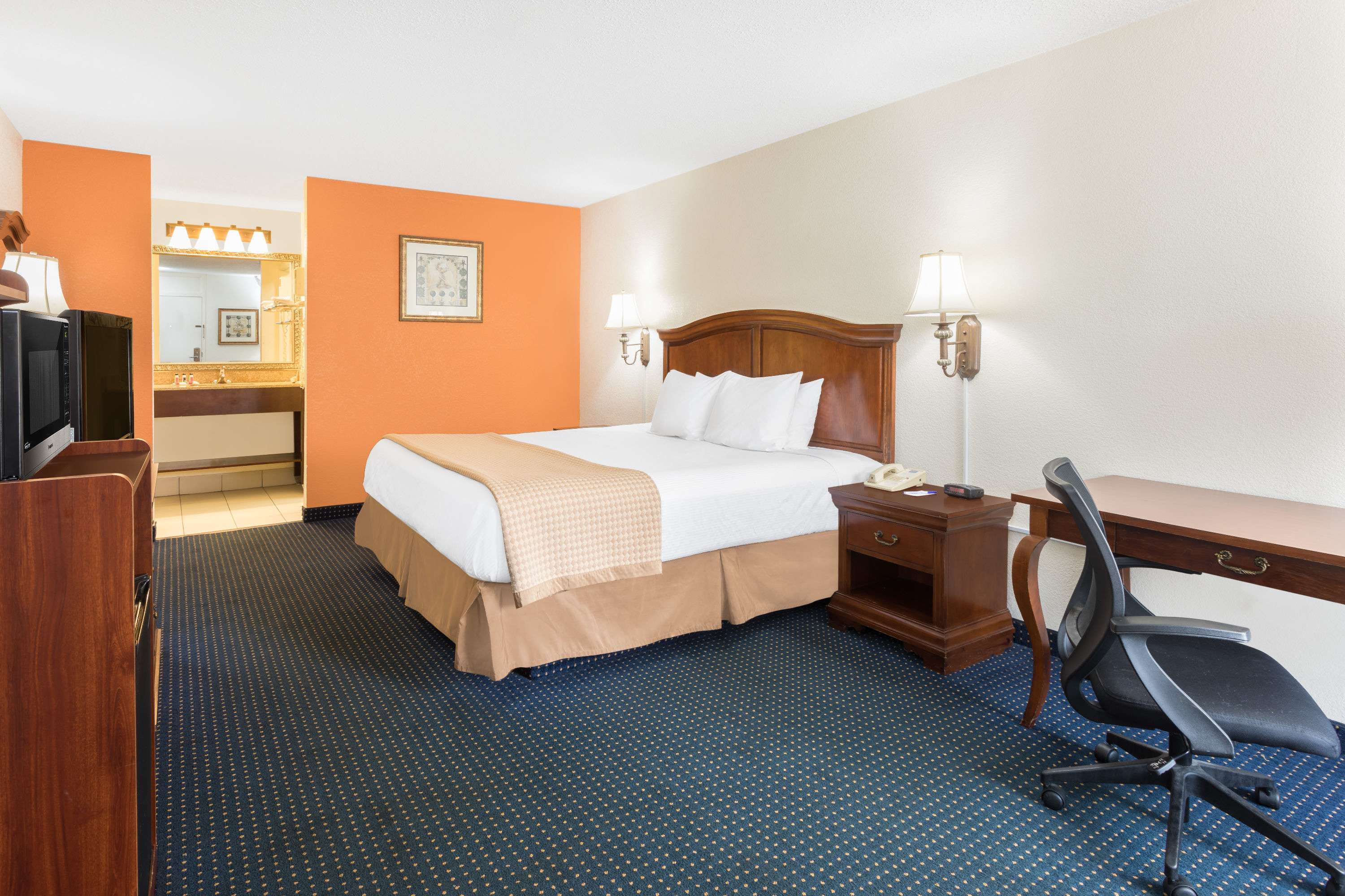 Baymont By Wyndham Rocky Mount I-95