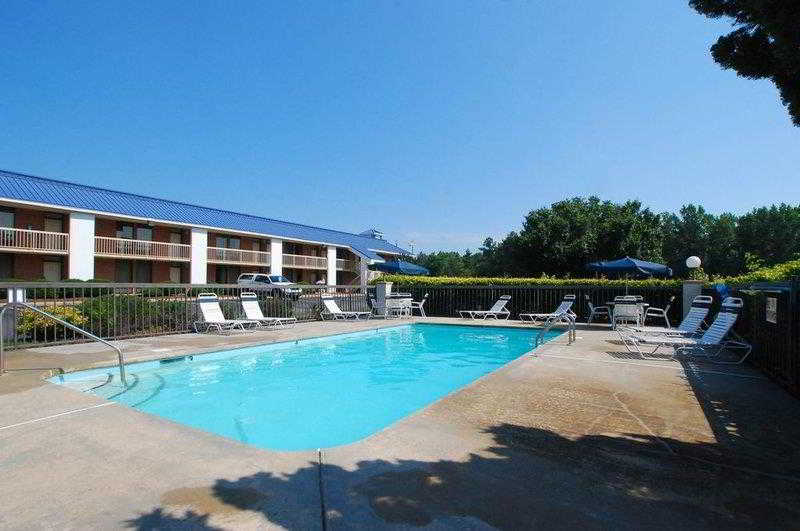 Baymont By Wyndham Rocky Mount I-95